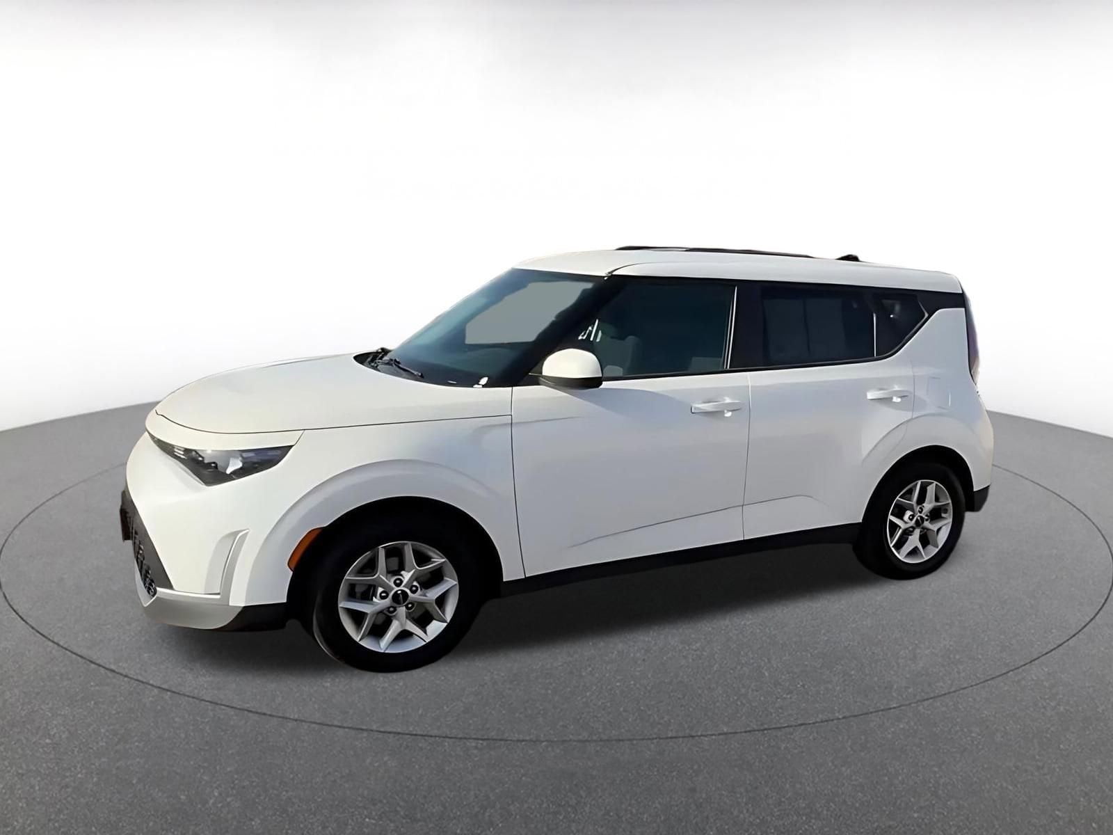 Thumbnail: 2023 Kia Soul - 7