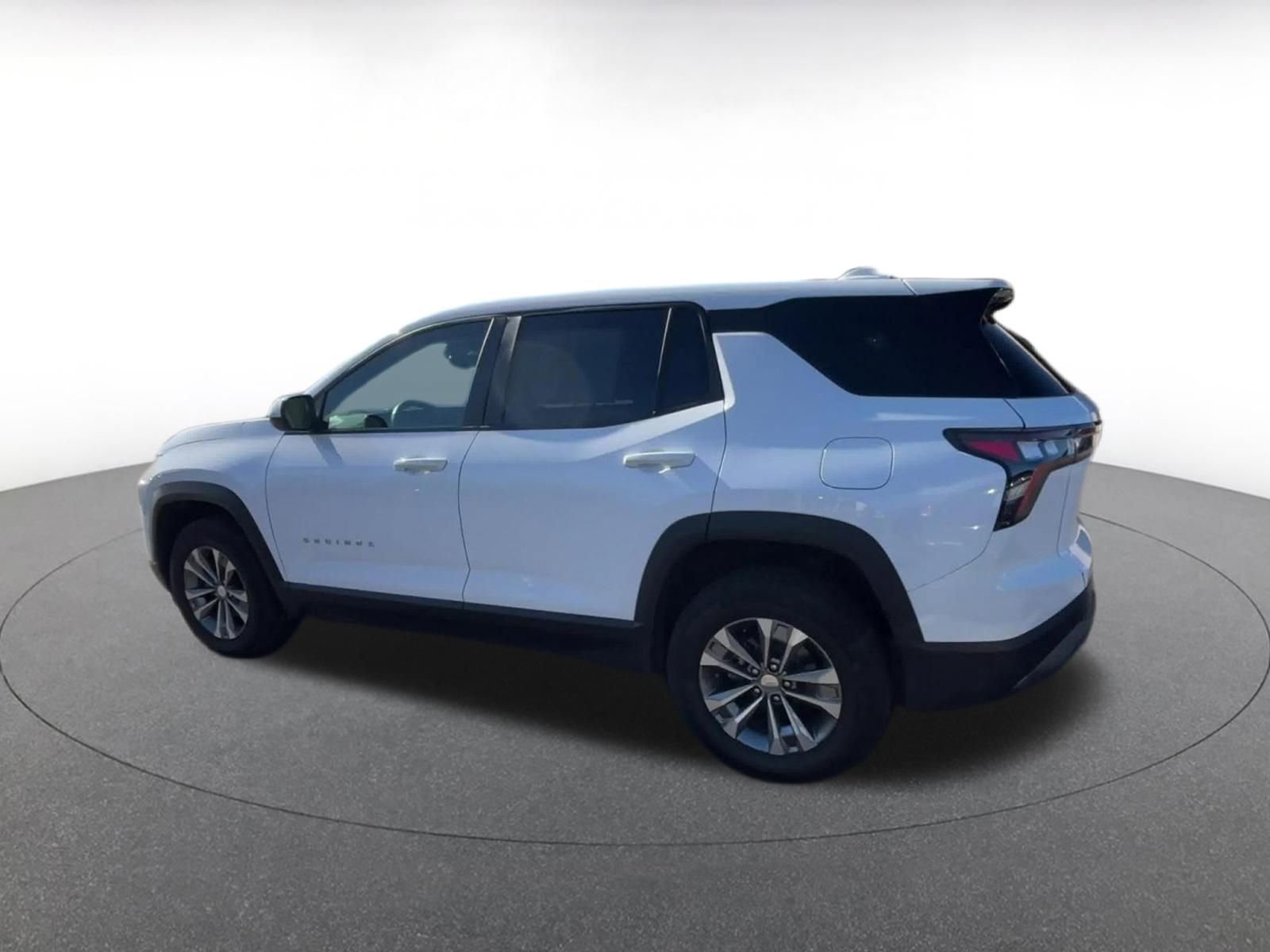 Thumbnail: 2025 Chevrolet Equinox - 10