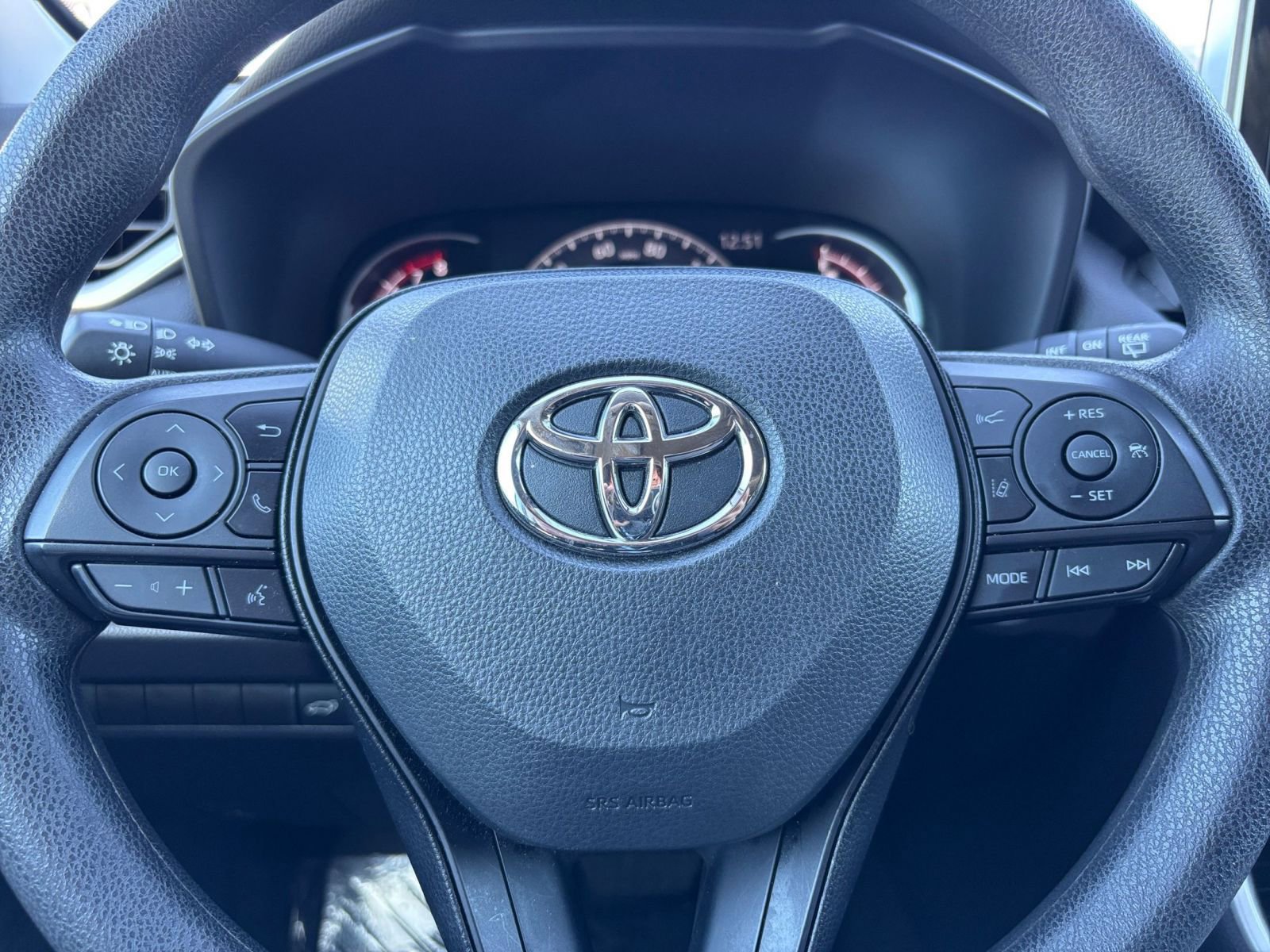 Thumbnail: 2025 Toyota RAV4 - 30