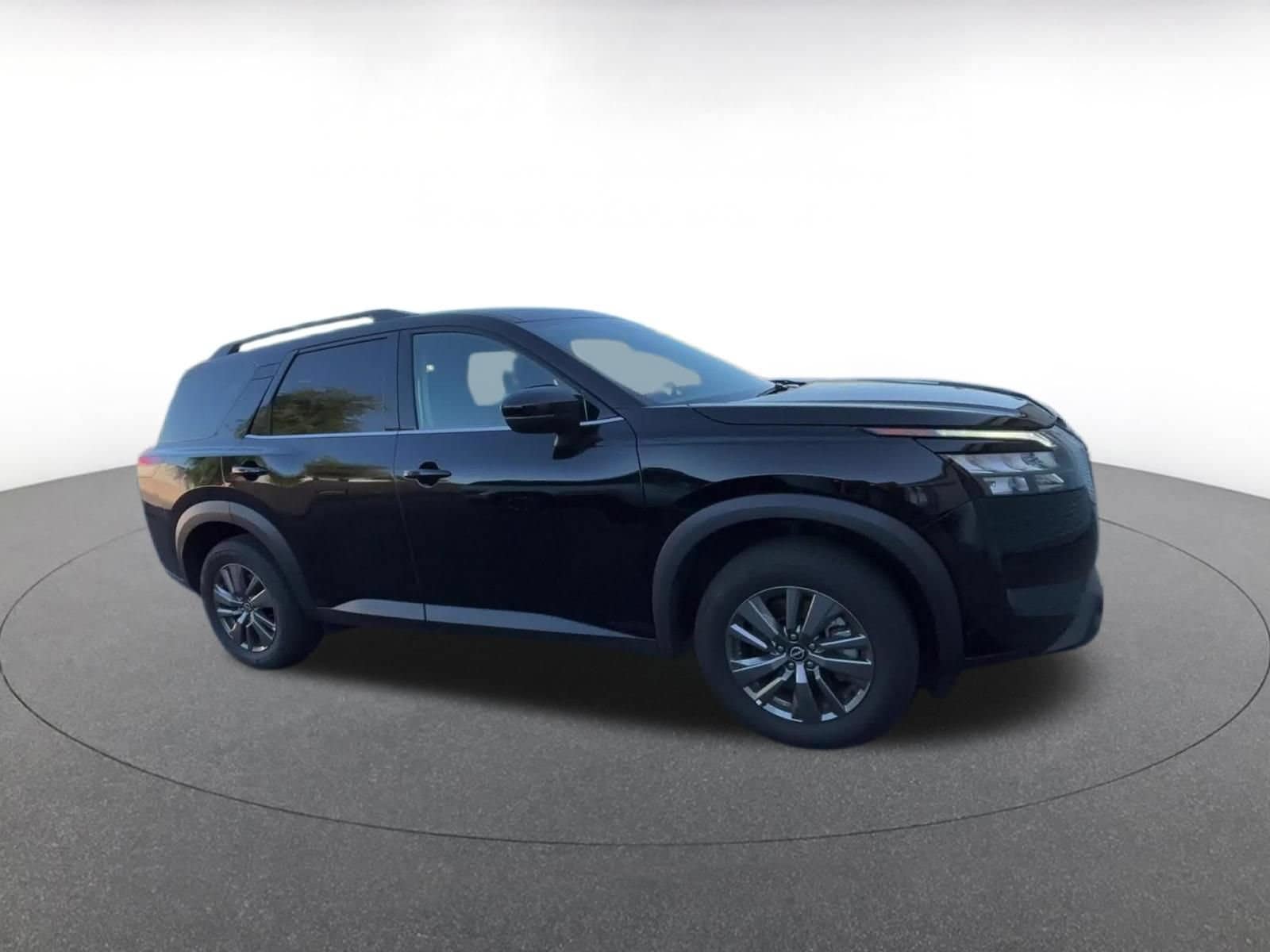 Thumbnail: 2025 Nissan Pathfinder - 2