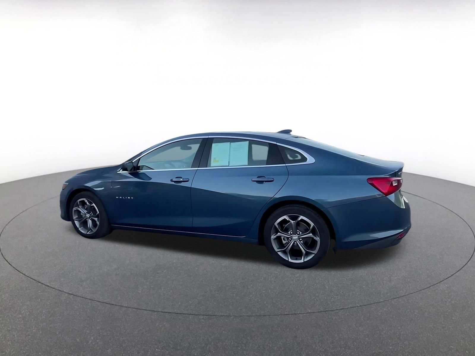 Thumbnail: 2024 Chevrolet Malibu - 10