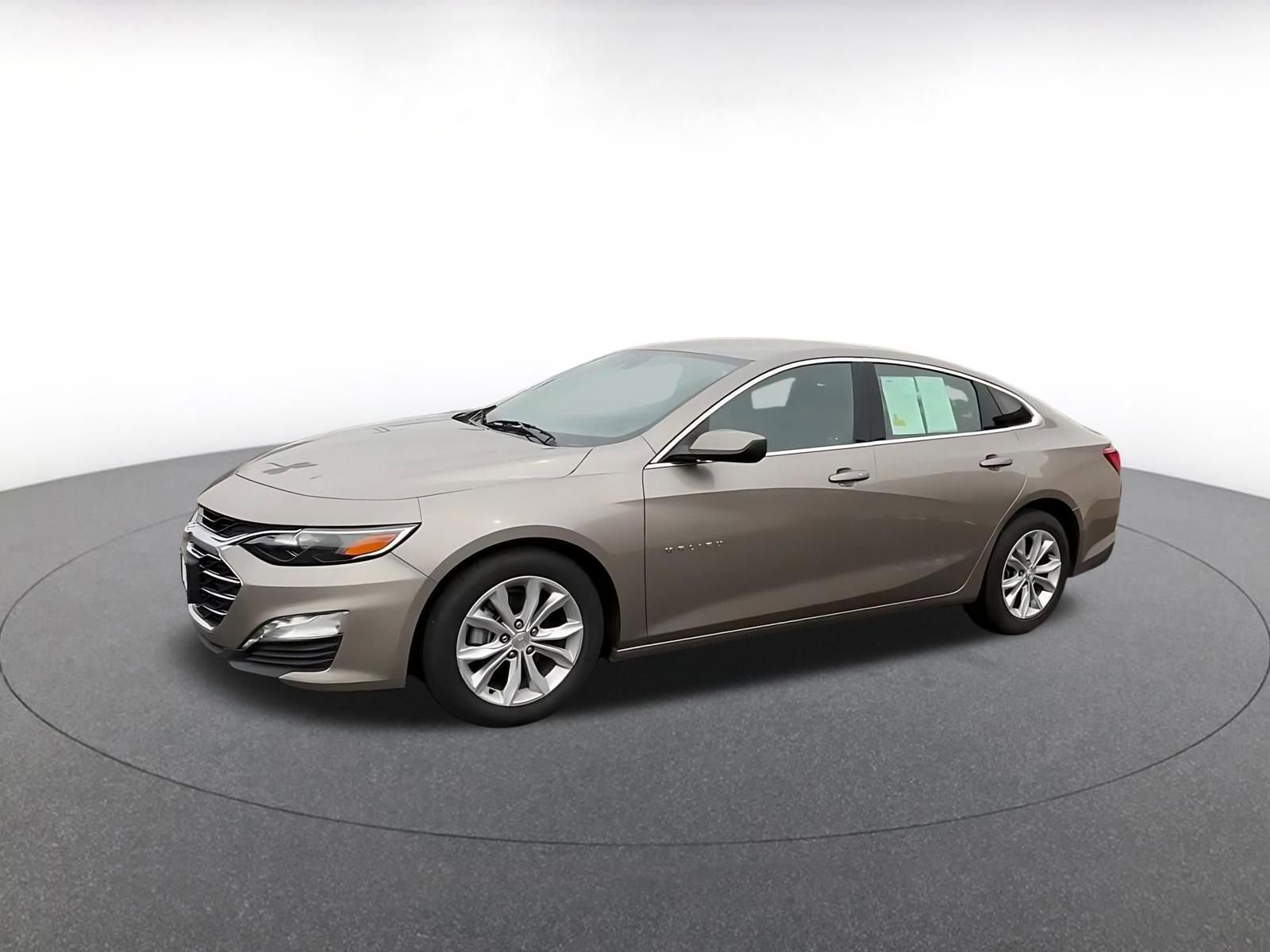 Thumbnail: 2023 Chevrolet Malibu - 8
