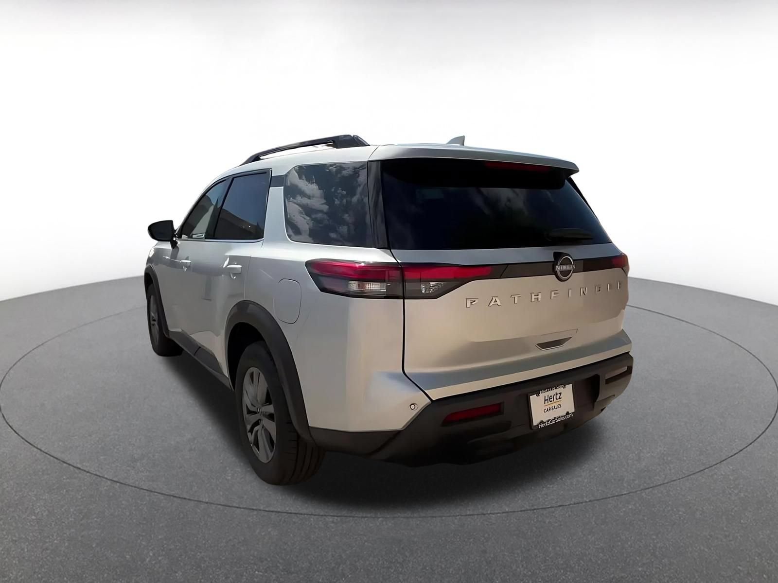 Thumbnail: 2025 Nissan Pathfinder - 11