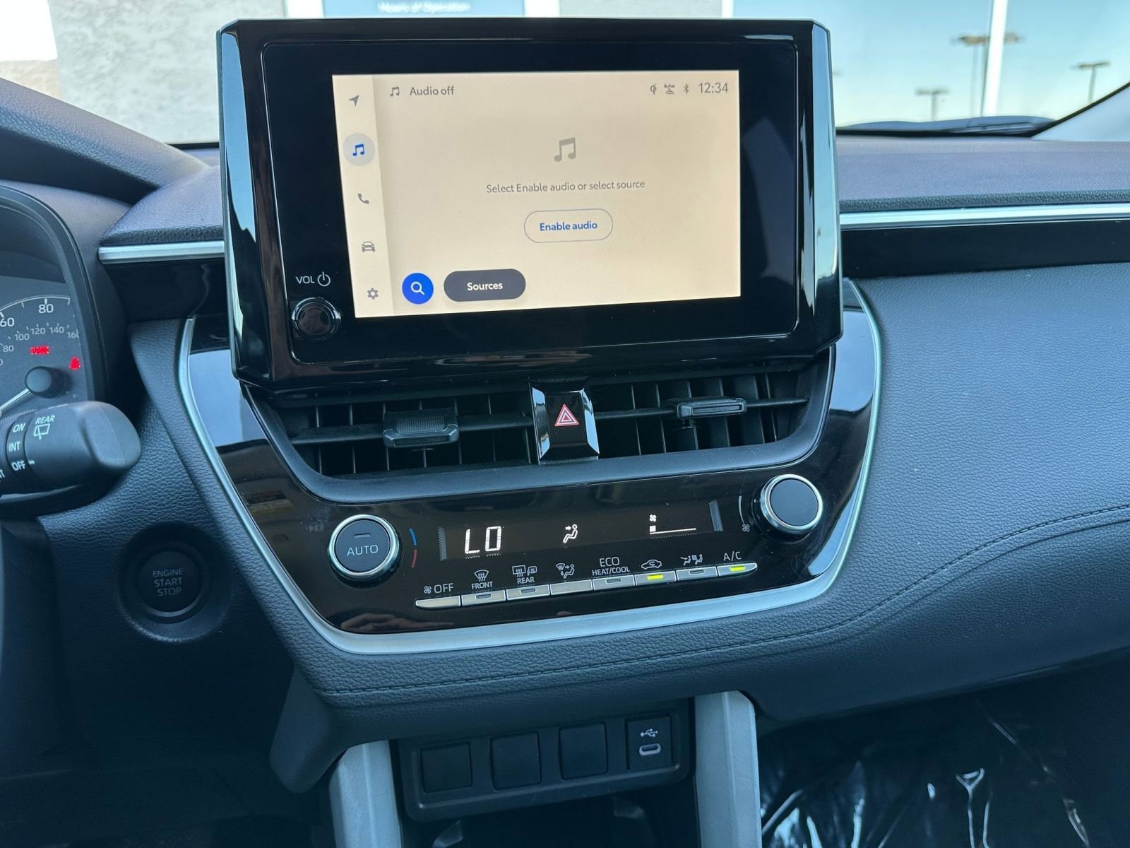 Thumbnail: 2025 Toyota Corolla Cross - 18