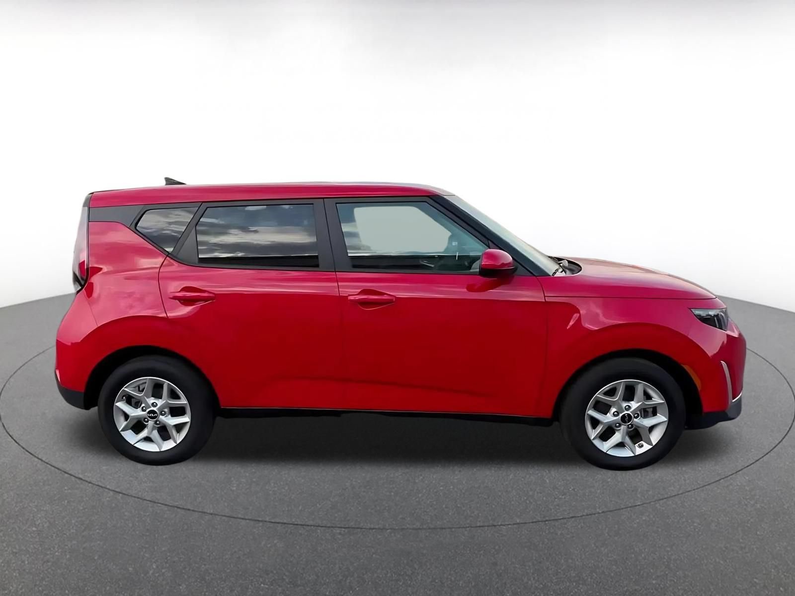 Thumbnail: 2025 Kia Soul - 16