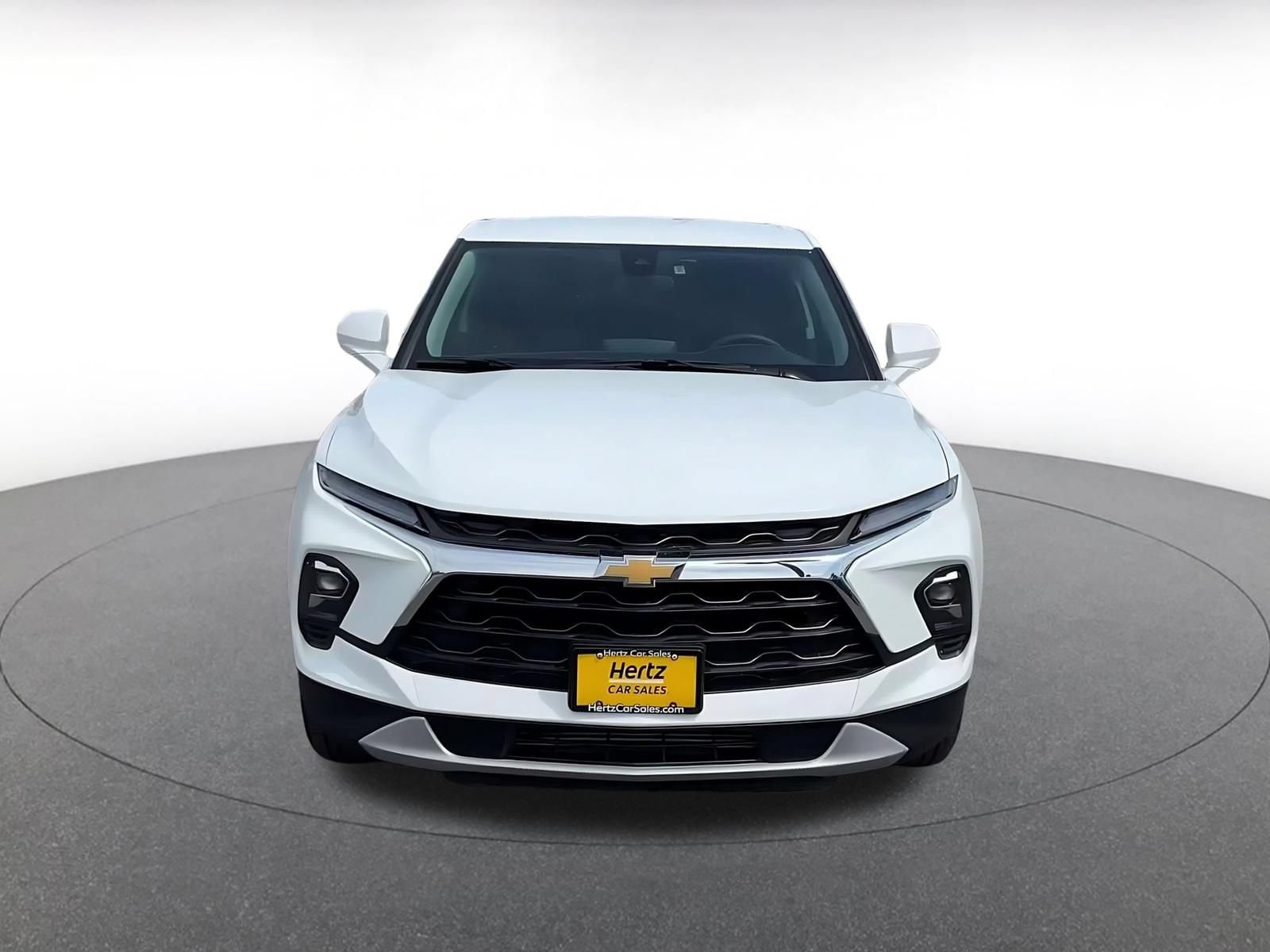 Thumbnail: 2026 Chevrolet Blazer - 4