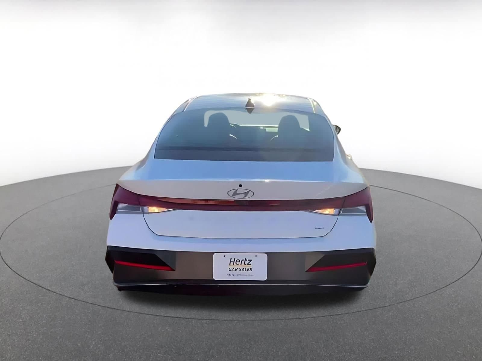 Thumbnail: 2025 Hyundai Elantra - 12