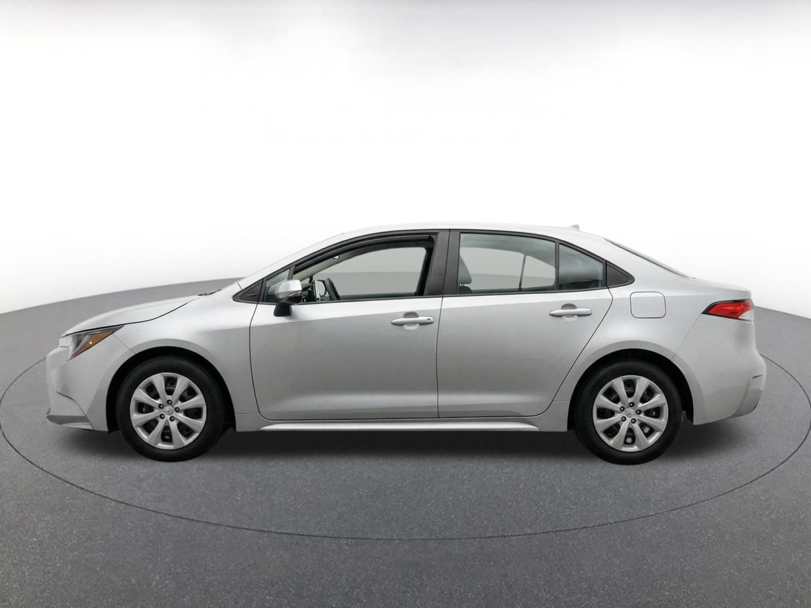 Thumbnail: 2025 Toyota Corolla - 4