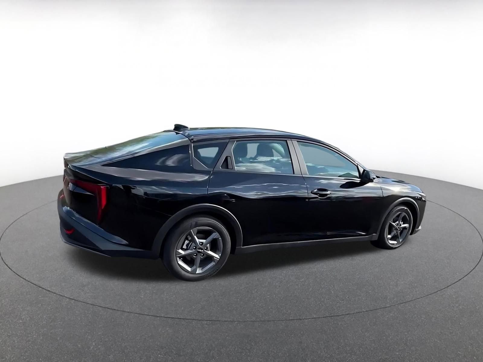 Thumbnail: 2025 Kia K4 - 14