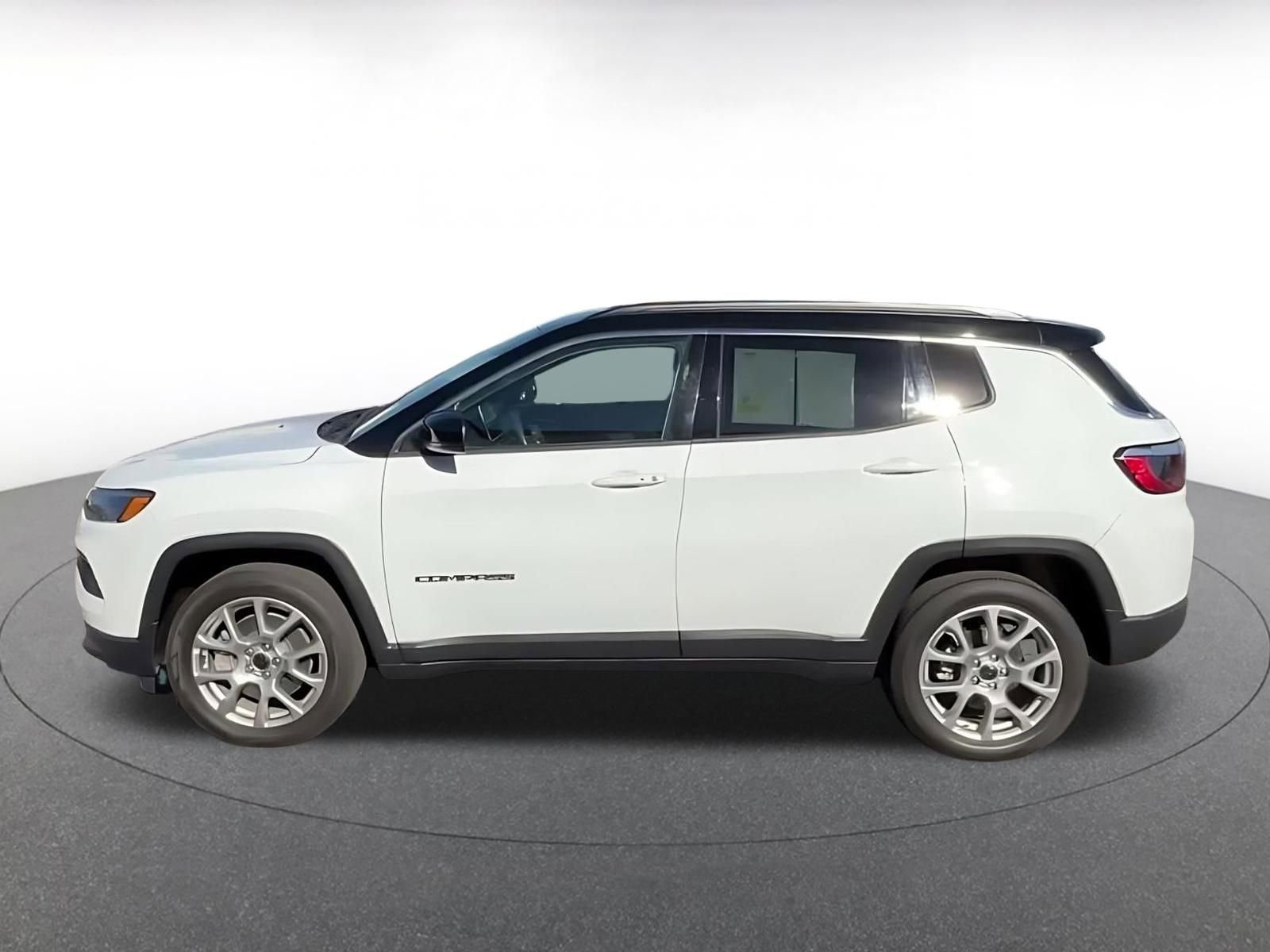 Thumbnail: 2025 Jeep Compass - 8