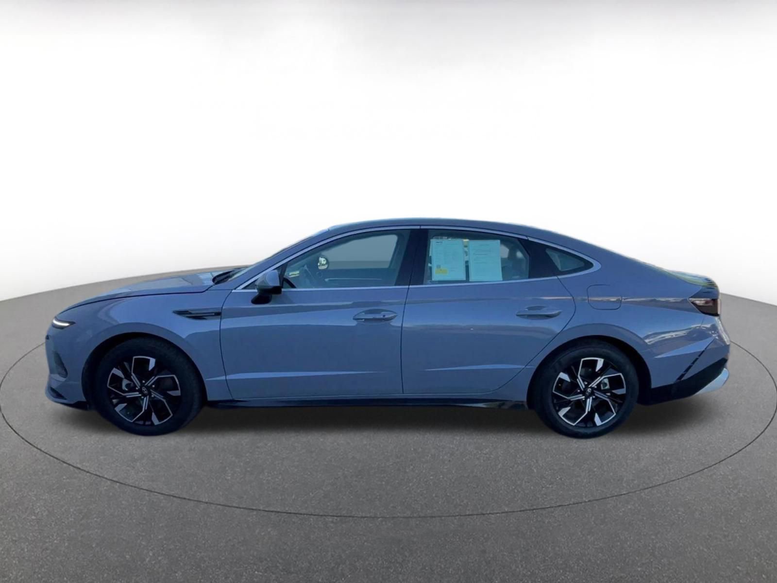 Thumbnail: 2025 Hyundai Sonata - 9