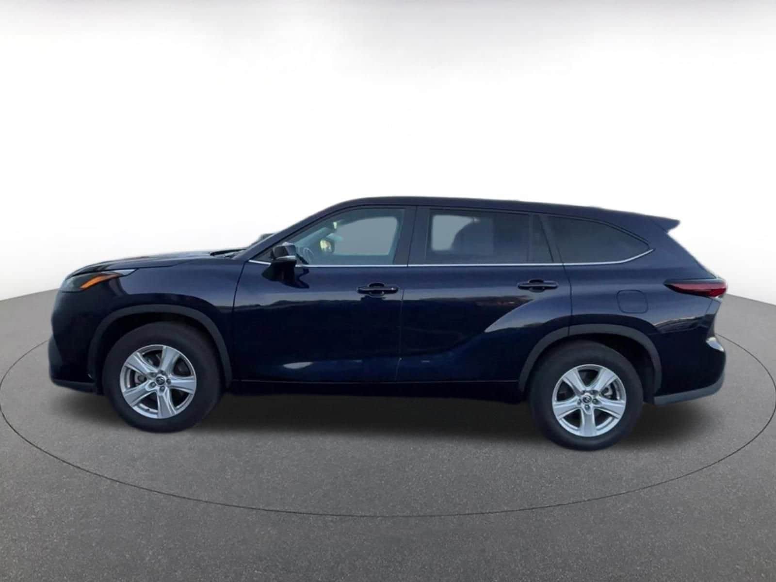 Thumbnail: 2025 Toyota Highlander - 9