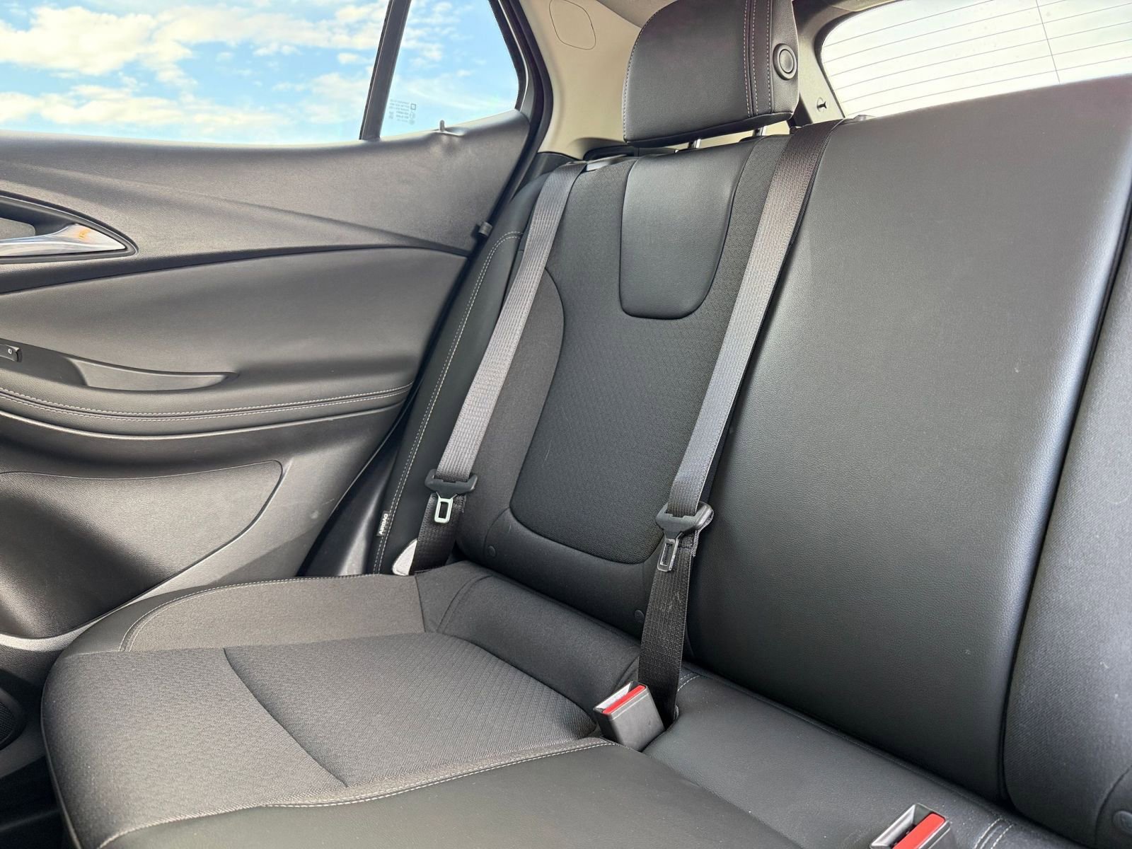 2025 Buick Encore GX Preferred - Photo 38
