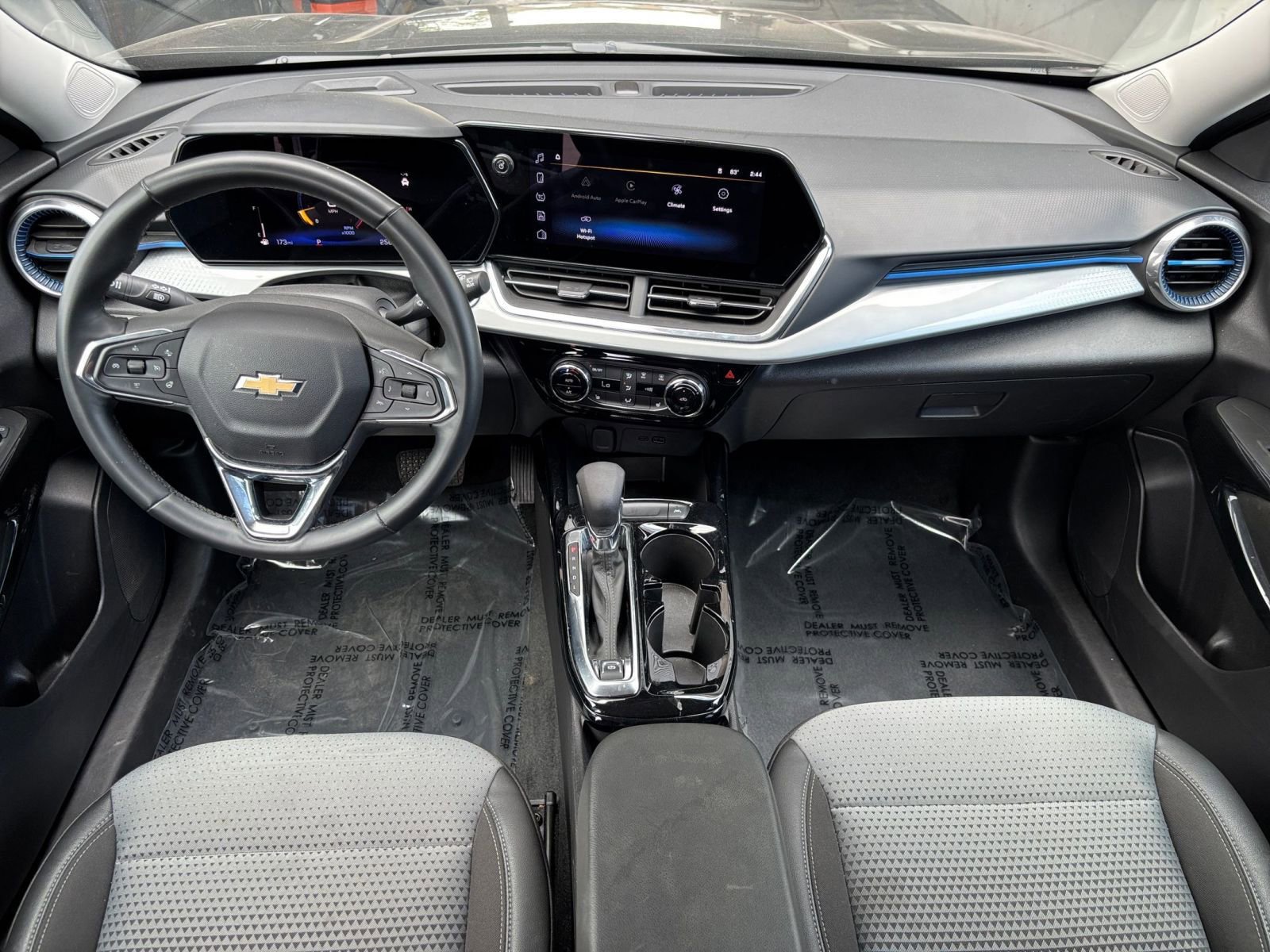 Thumbnail: 2025 Chevrolet Trax - 32