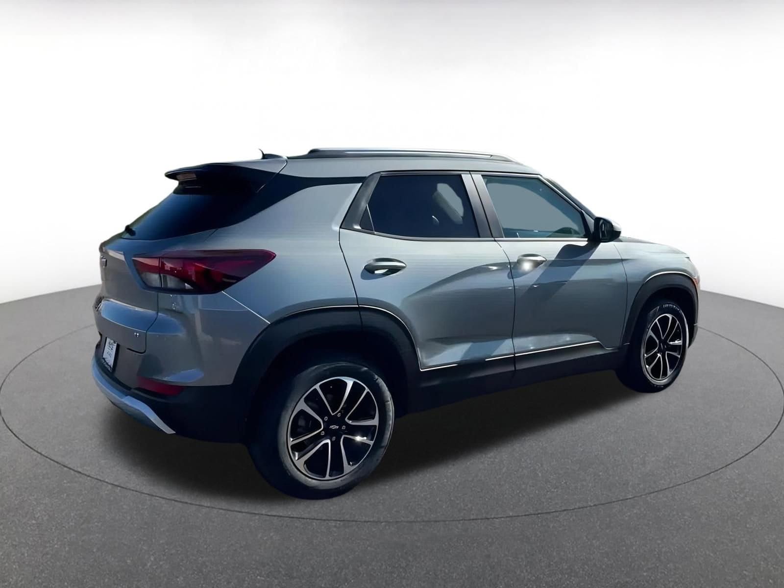 Thumbnail: 2025 Chevrolet TrailBlazer - 14