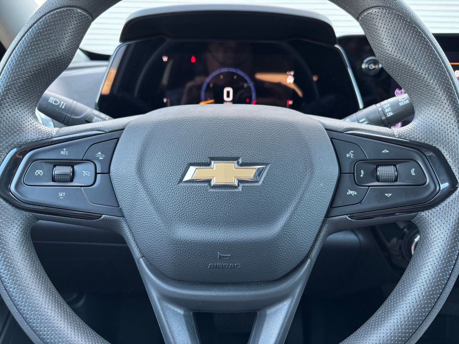 Thumbnail: 2025 Chevrolet Trax - 25