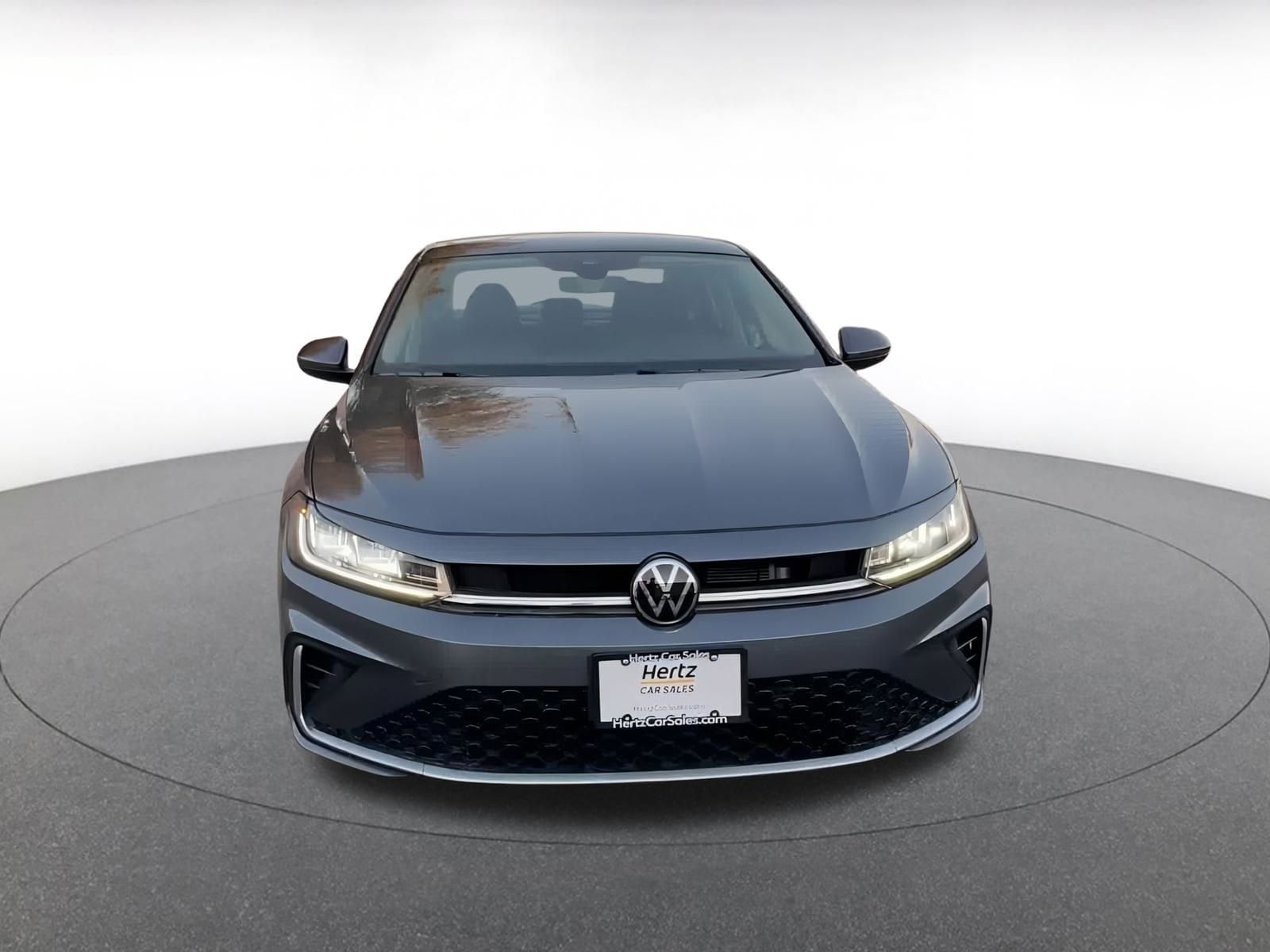 Thumbnail: 2025 Volkswagen Jetta - 4