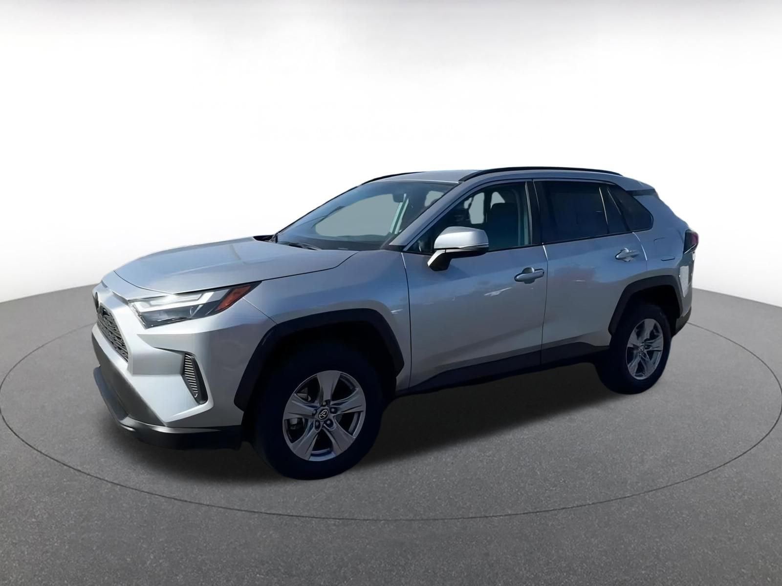 Thumbnail: 2025 Toyota RAV4 - 8