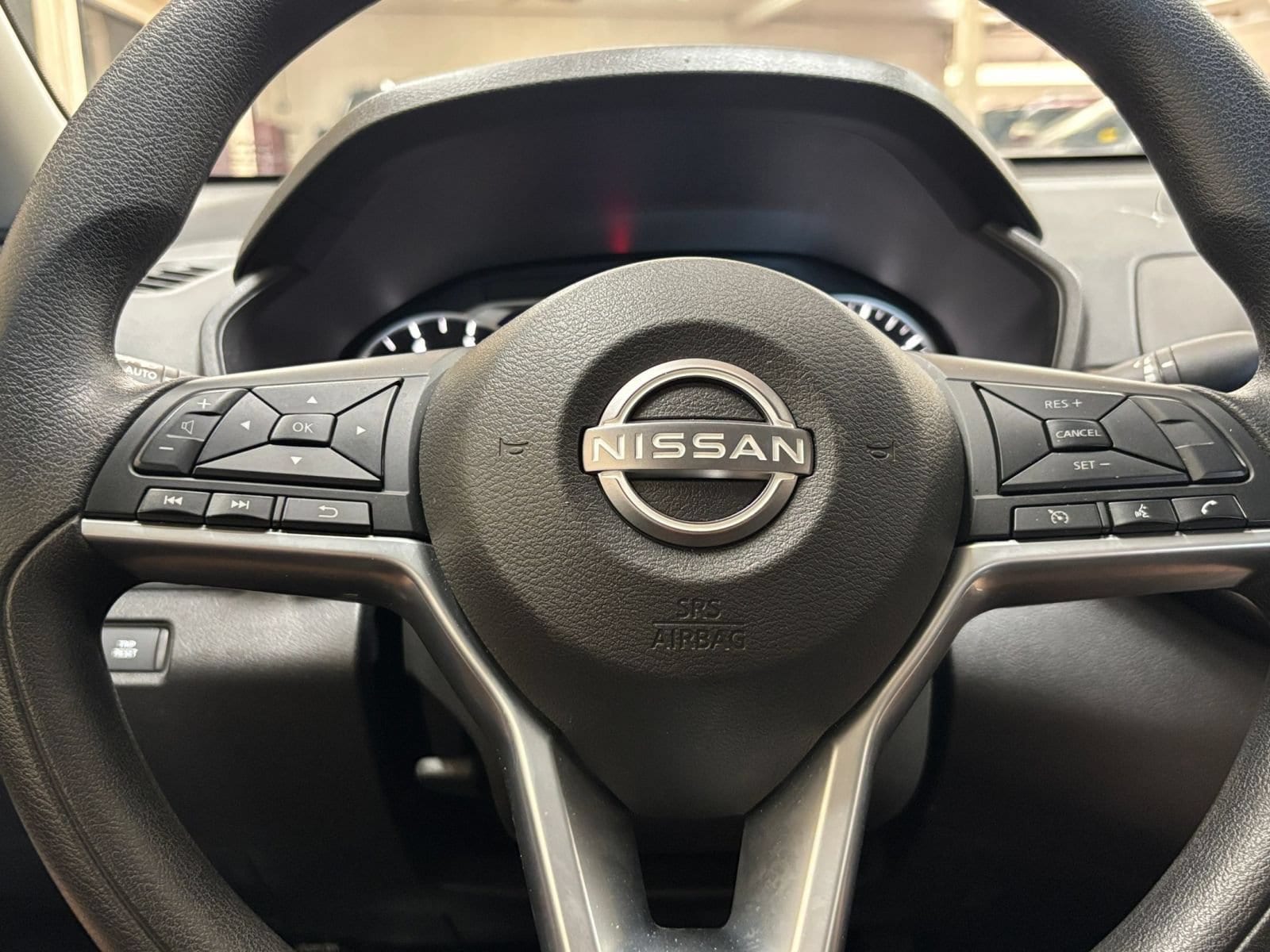Thumbnail: 2025 Nissan Altima - 27