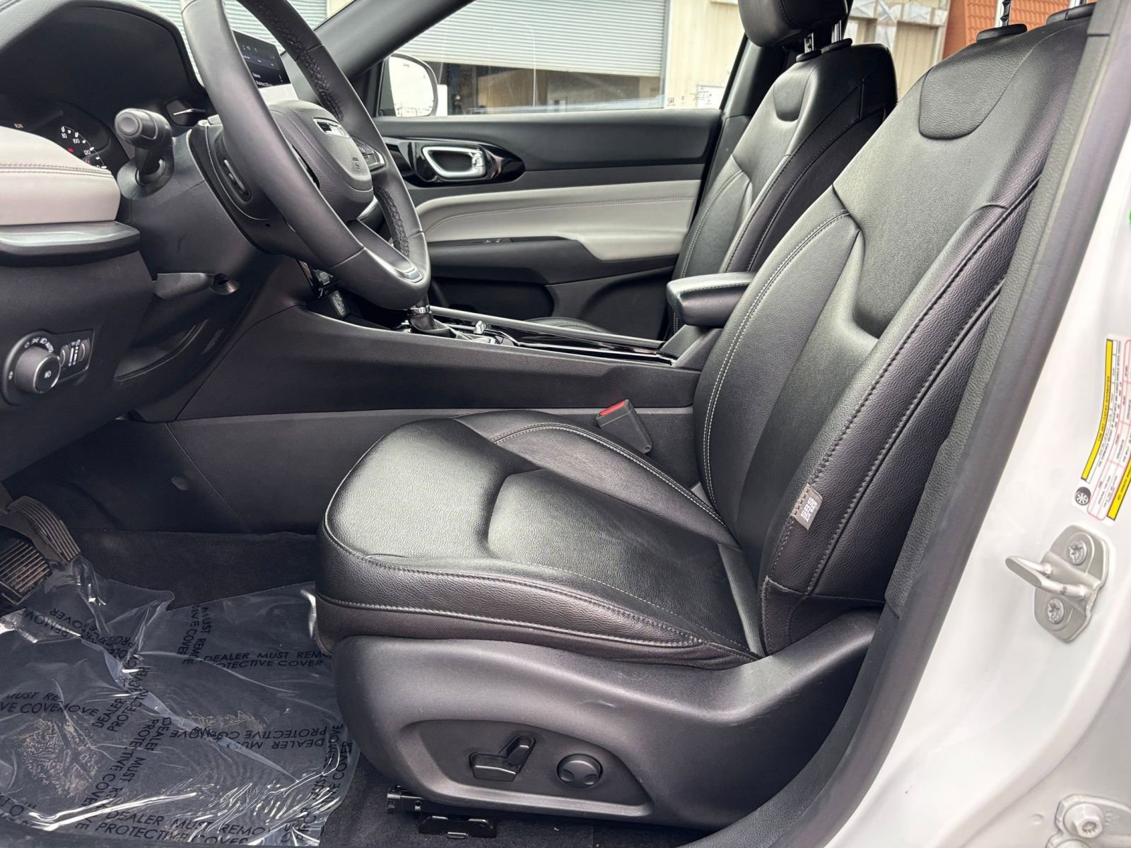 Thumbnail: 2025 Jeep Compass - 27