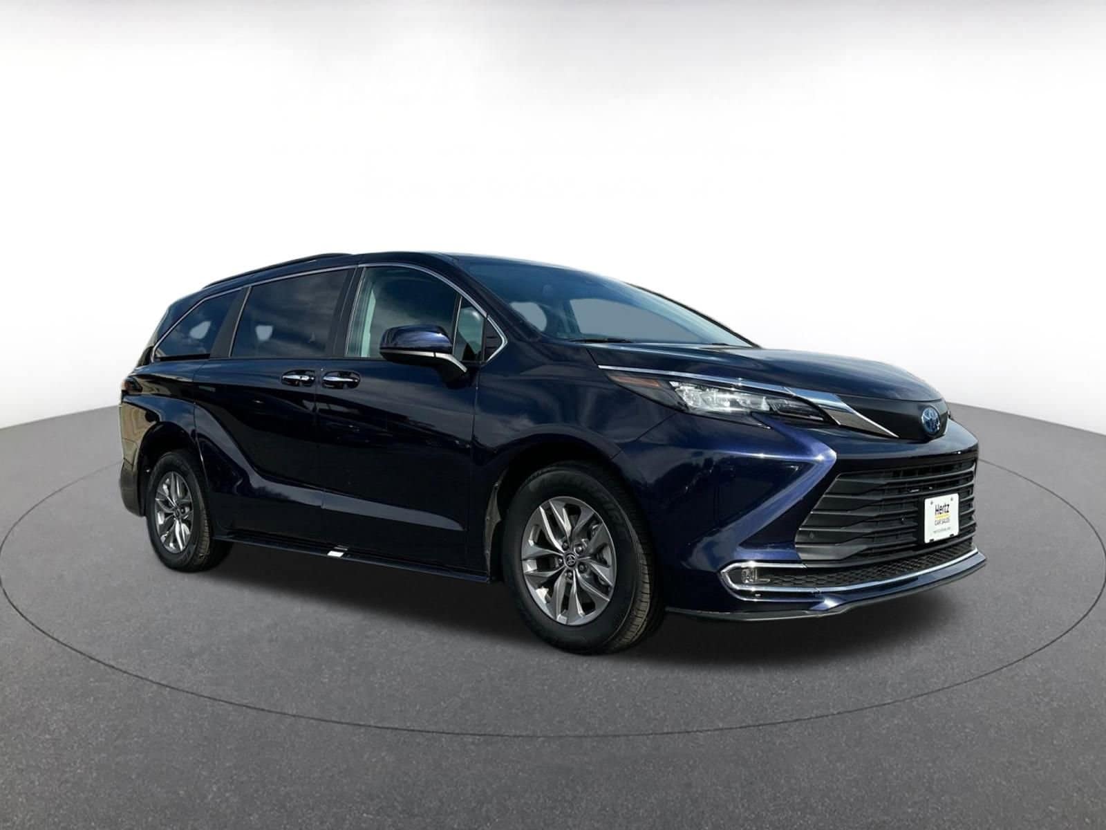 Thumbnail: 2024 Toyota Sienna - 1