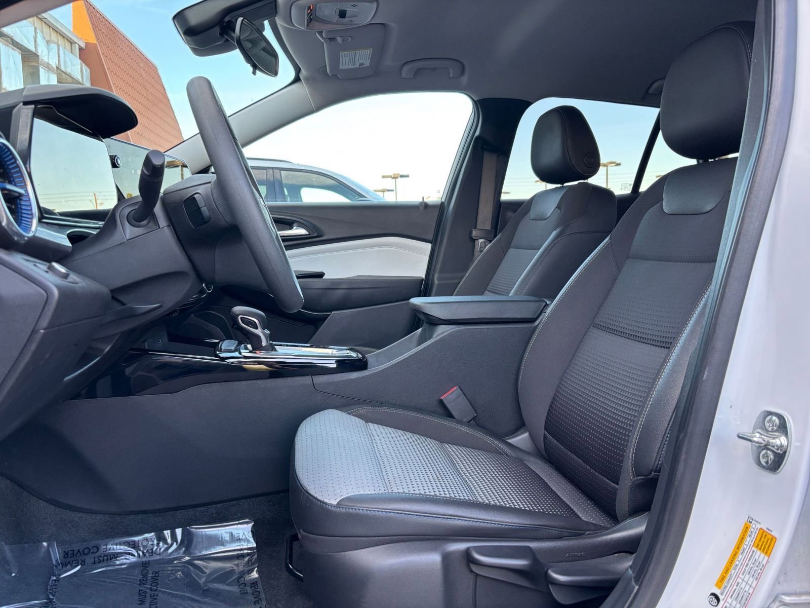 Thumbnail: 2025 Chevrolet Trax - 24