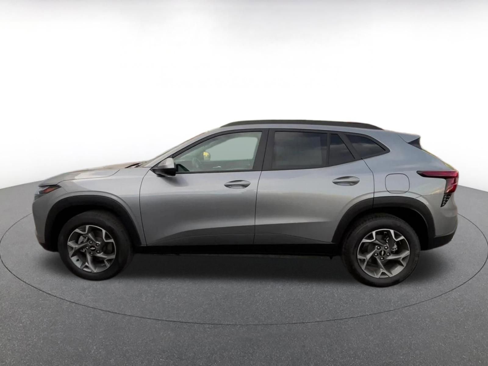 Thumbnail: 2025 Chevrolet Trax - 9