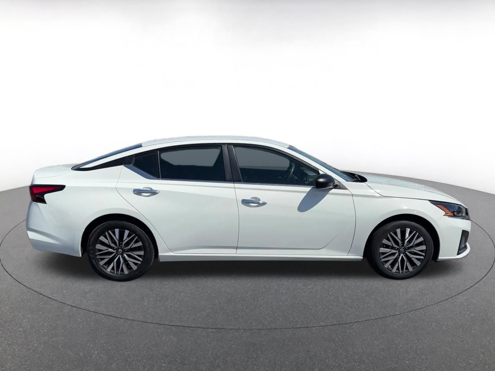 Thumbnail: 2025 Nissan Altima - 15