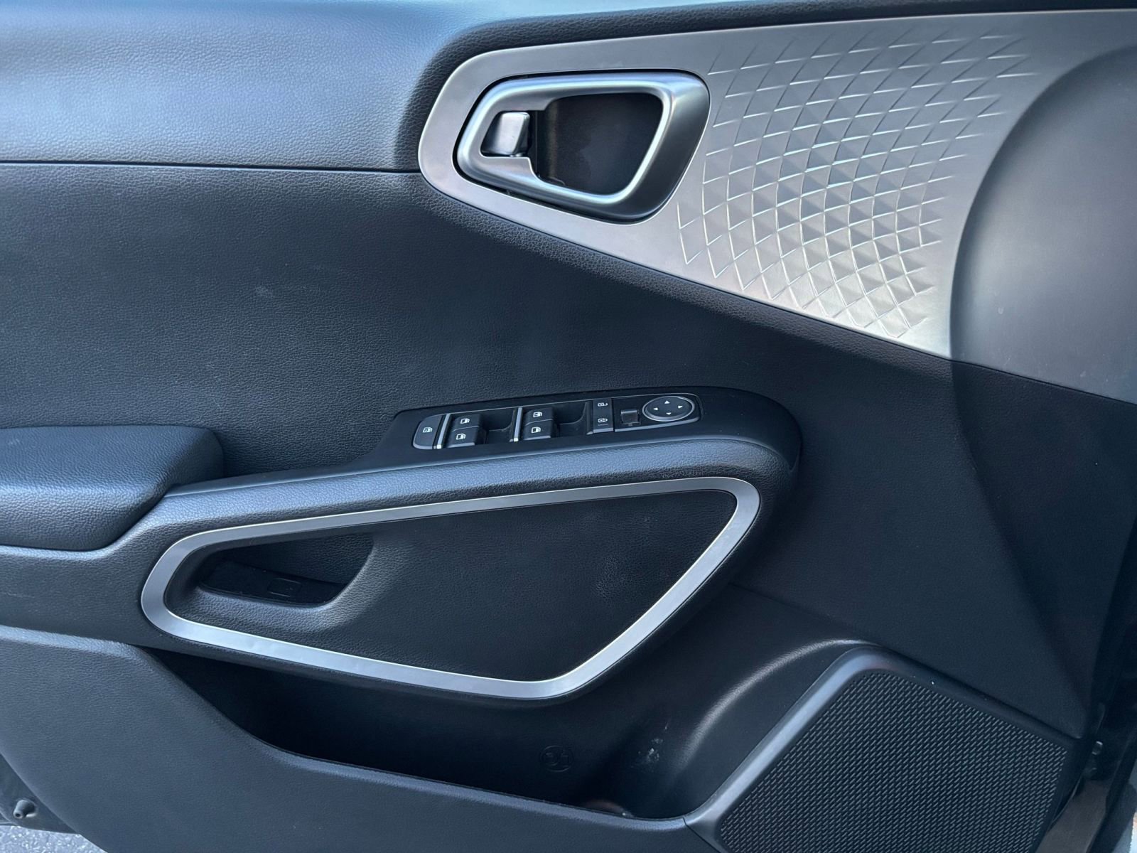 Thumbnail: 2025 Kia Soul - 18