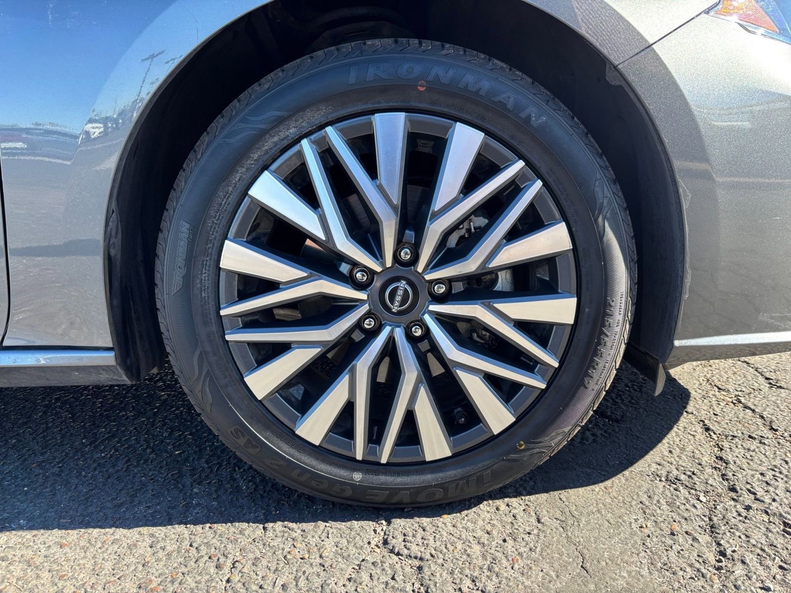 Thumbnail: 2025 Nissan Altima - 29