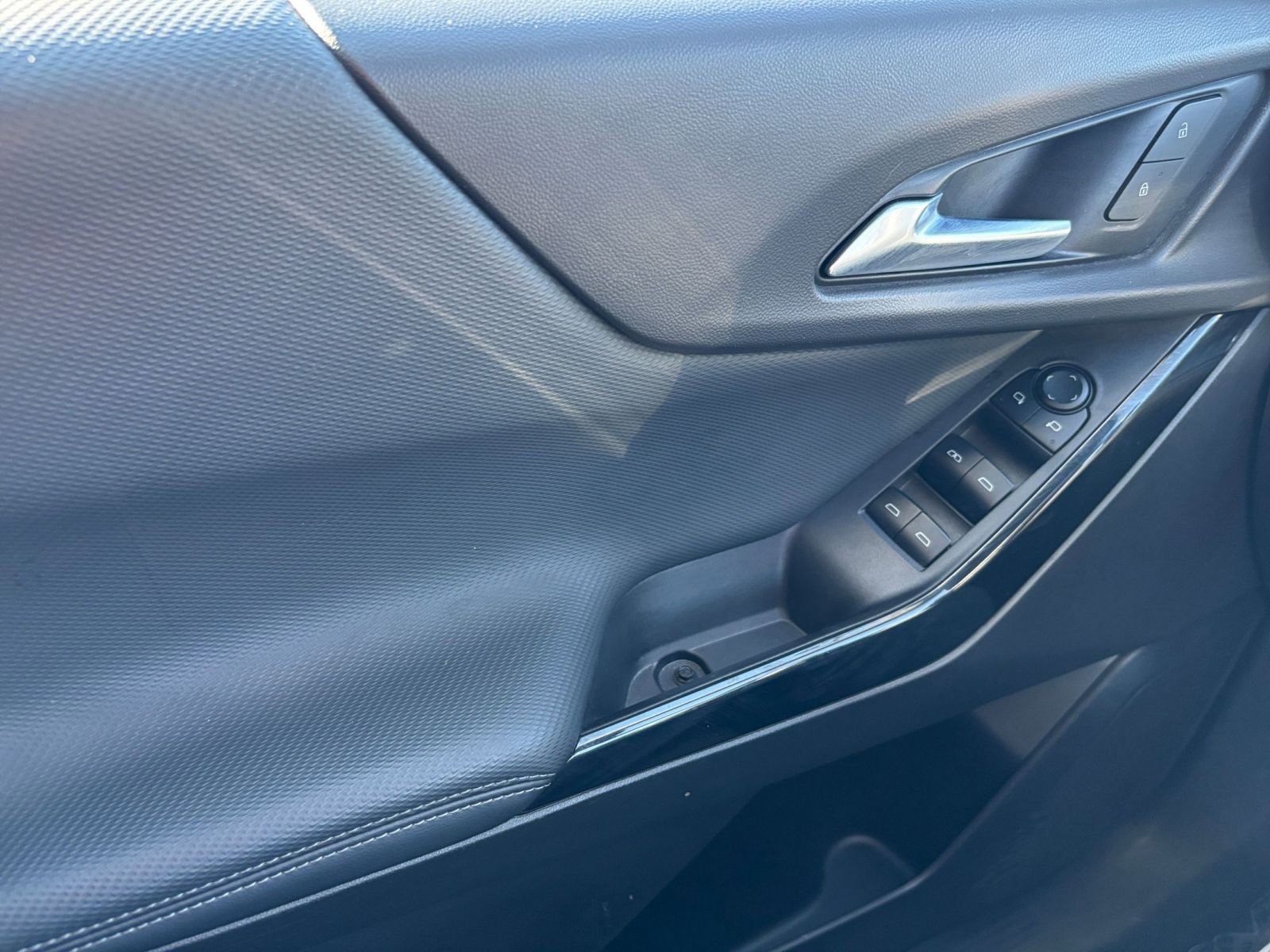 Thumbnail: 2025 Chevrolet Equinox - 18