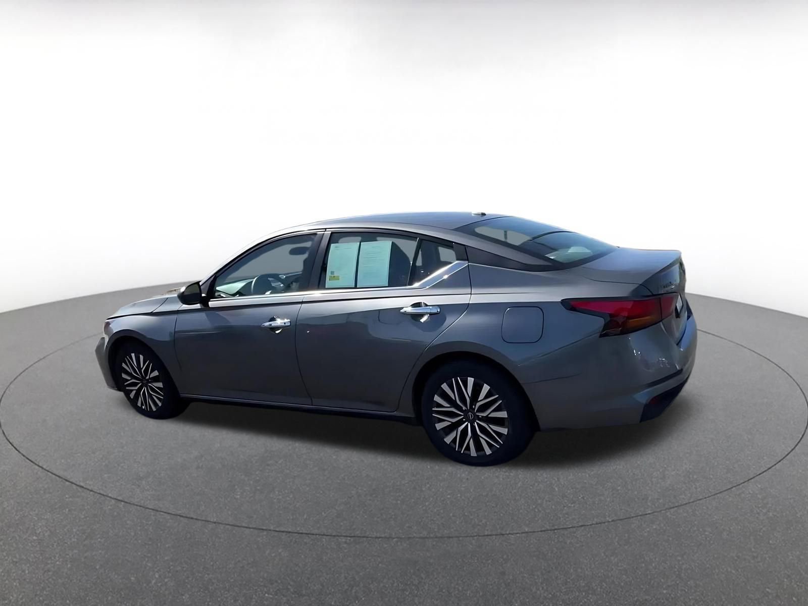 Thumbnail: 2025 Nissan Altima - 10