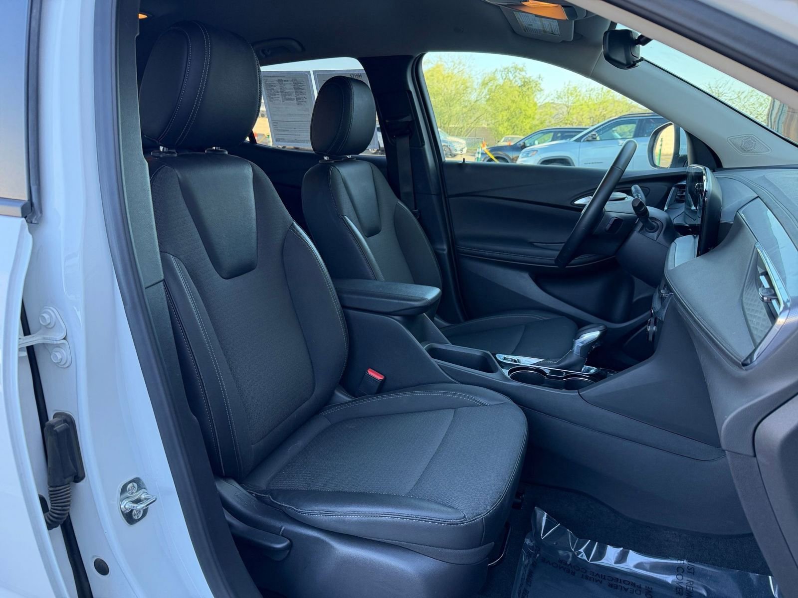 Thumbnail: 2025 Buick Encore GX - 35