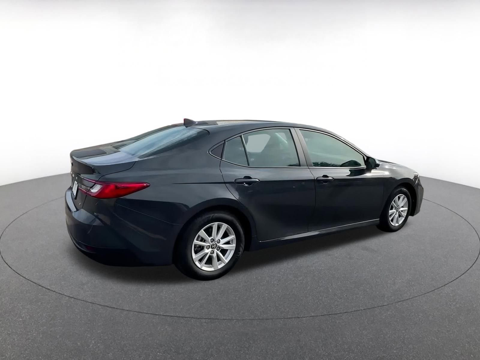 Thumbnail: 2025 Toyota Camry - 15