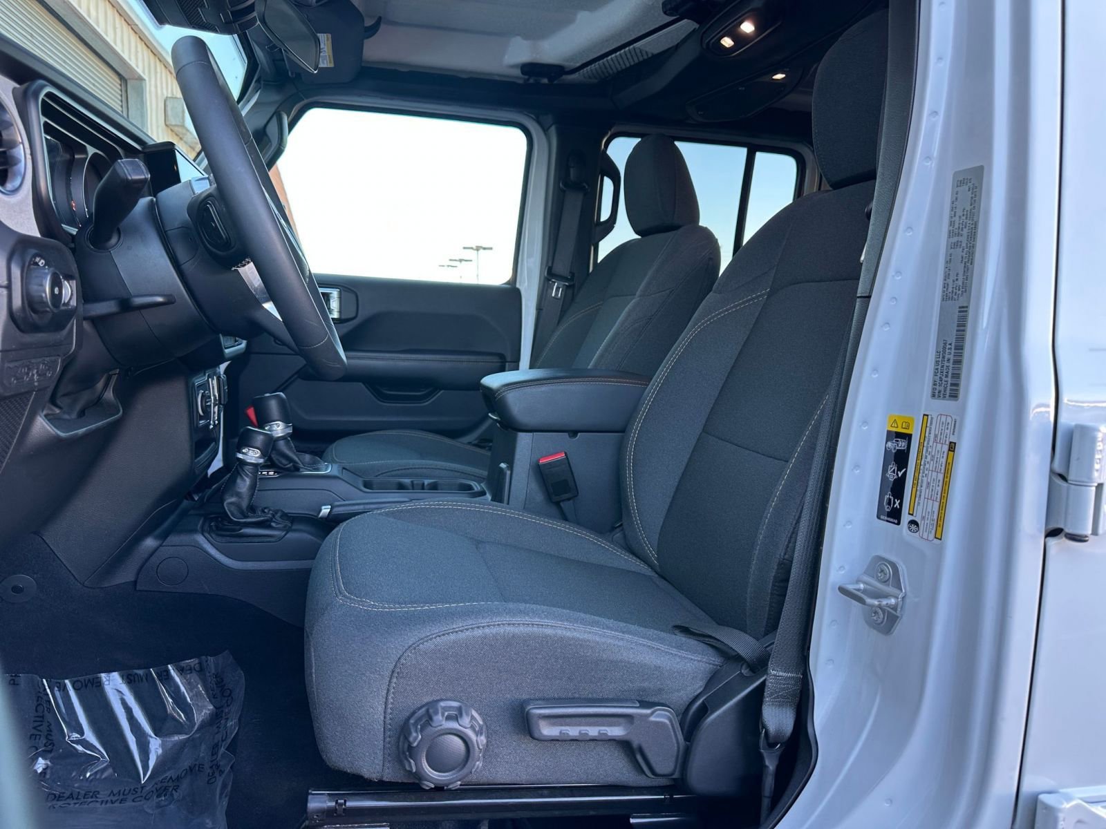 Thumbnail: 2025 Jeep Wrangler - 25