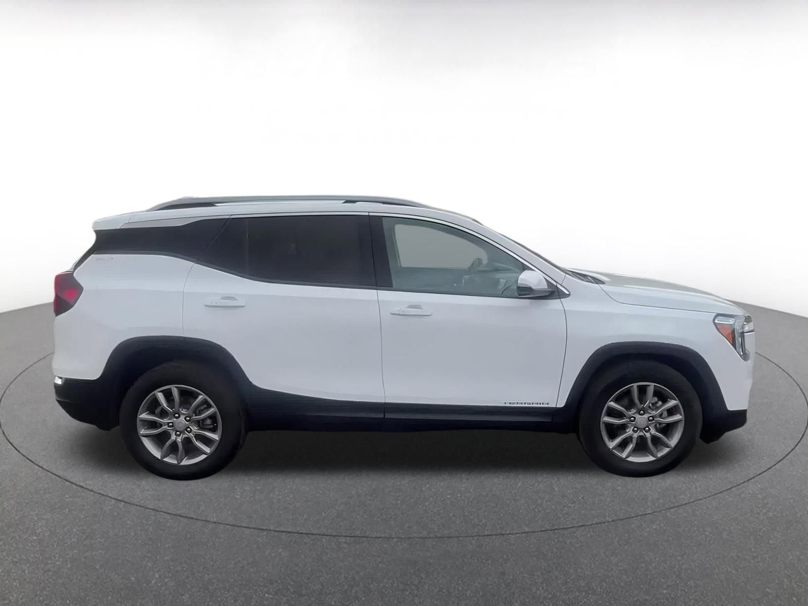 2024 GMC Terrain SLT 16