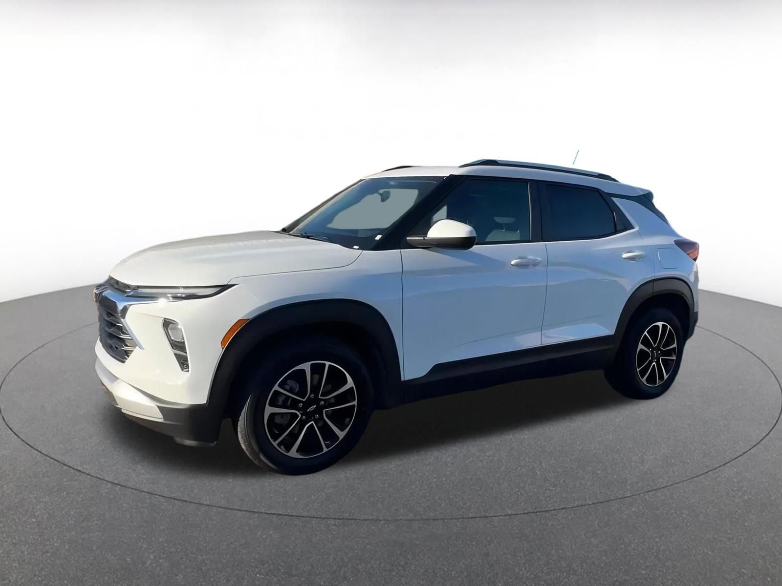 Thumbnail: 2025 Chevrolet TrailBlazer - 8