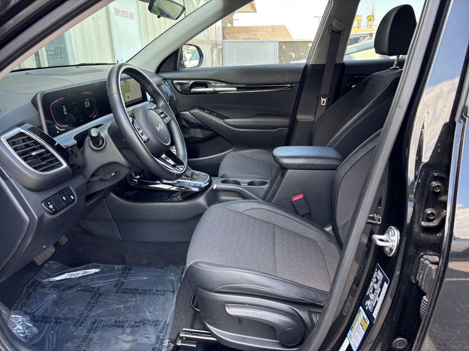 Thumbnail: 2025 Kia Seltos - 28