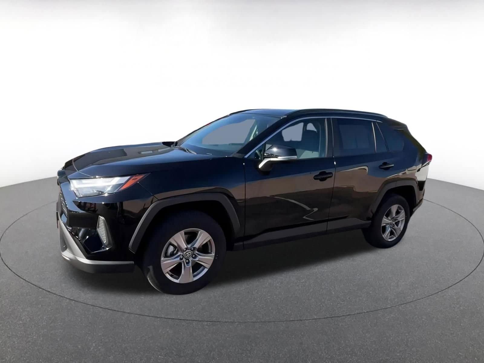 Thumbnail: 2025 Toyota RAV4 - 8