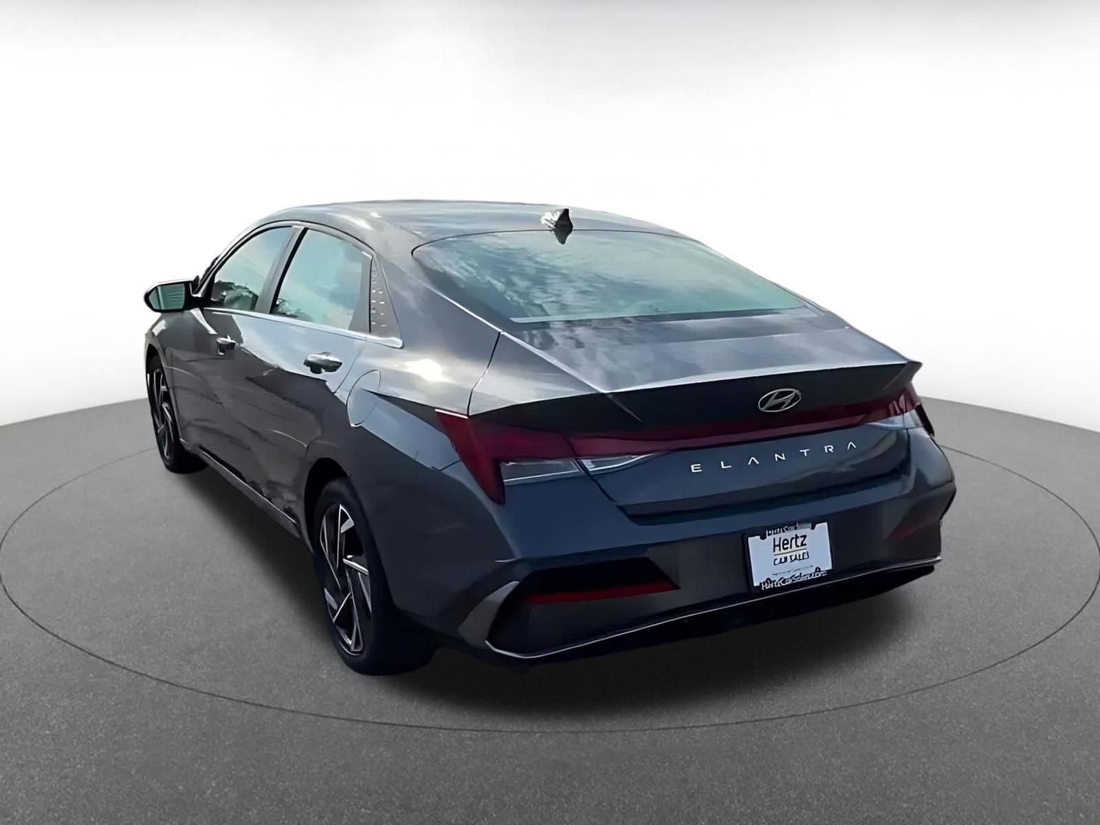 Thumbnail: 2025 Hyundai Elantra - 11