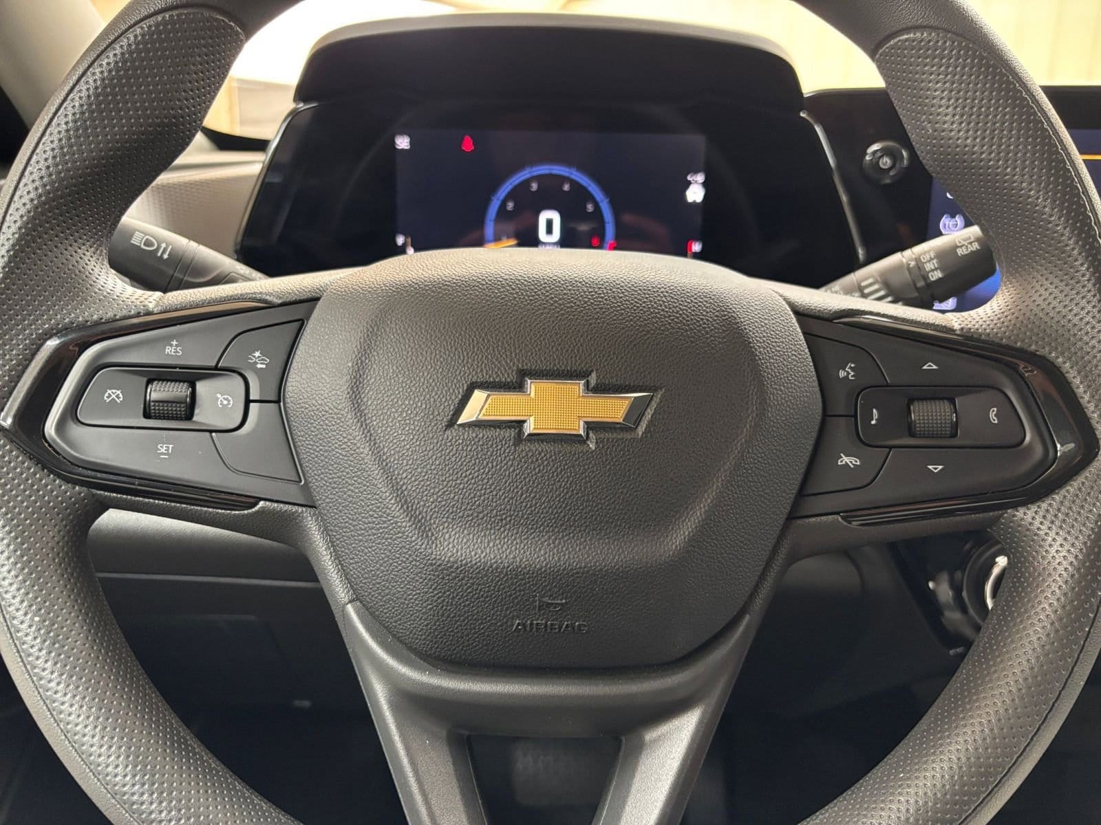Thumbnail: 2025 Chevrolet Trax - 27