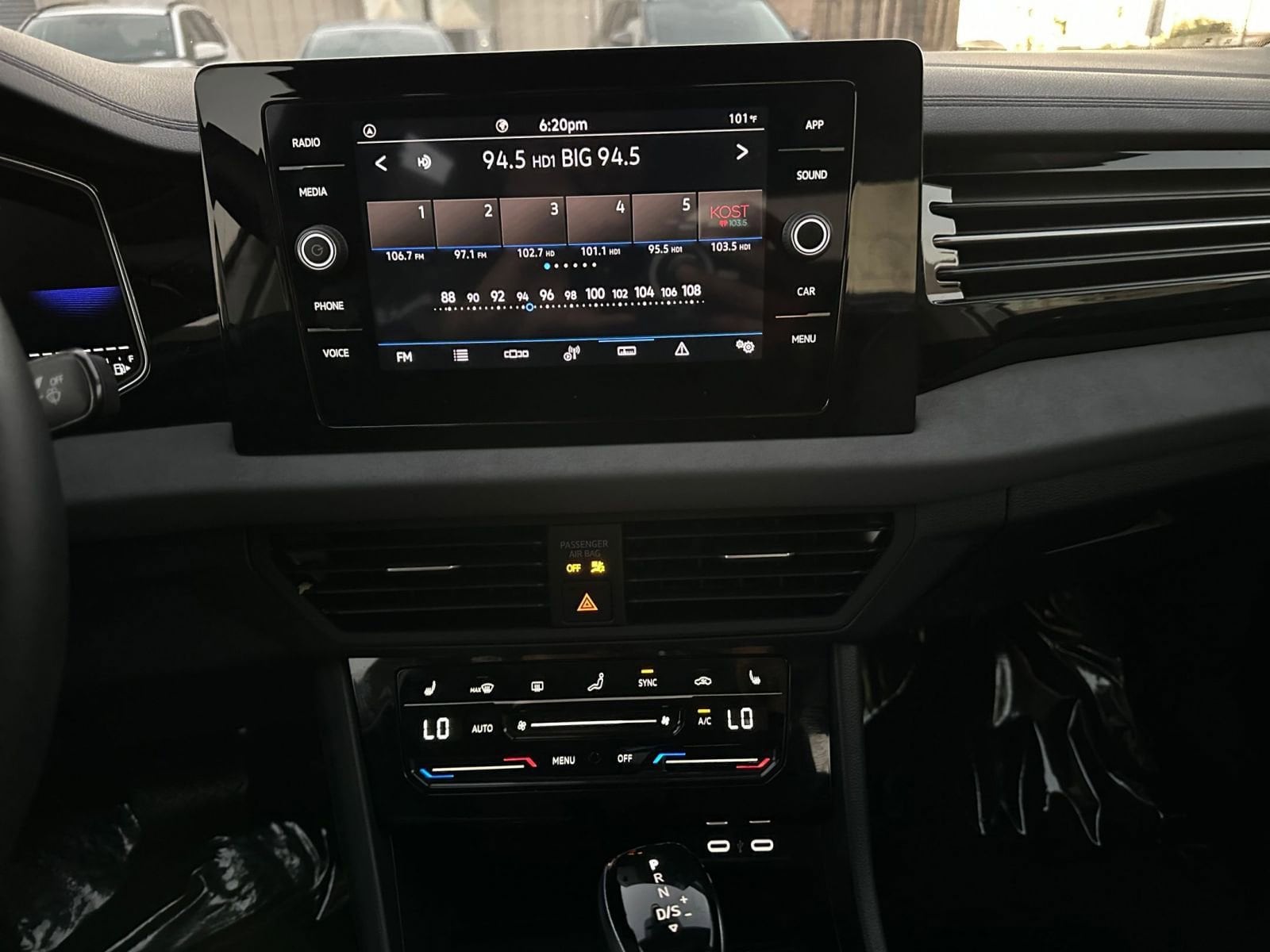 Thumbnail: 2025 Volkswagen Jetta - 18