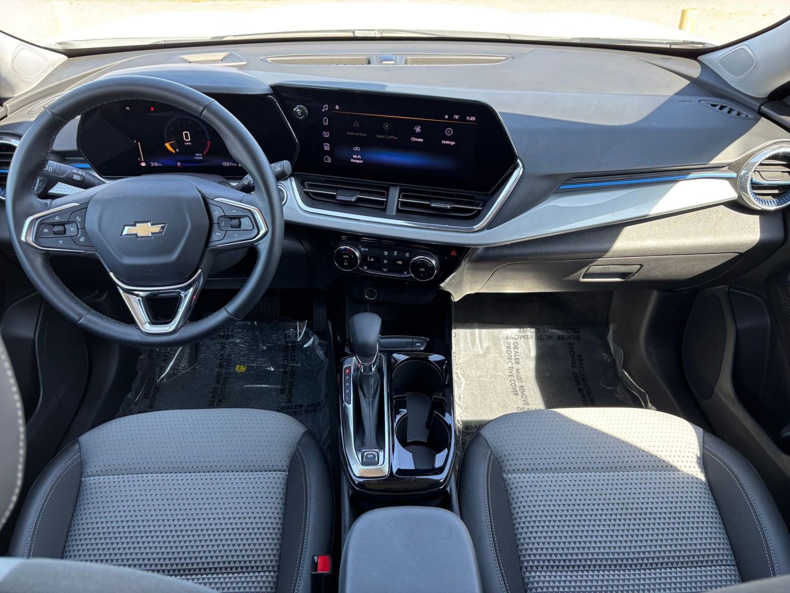 Thumbnail: 2025 Chevrolet Trax - 32