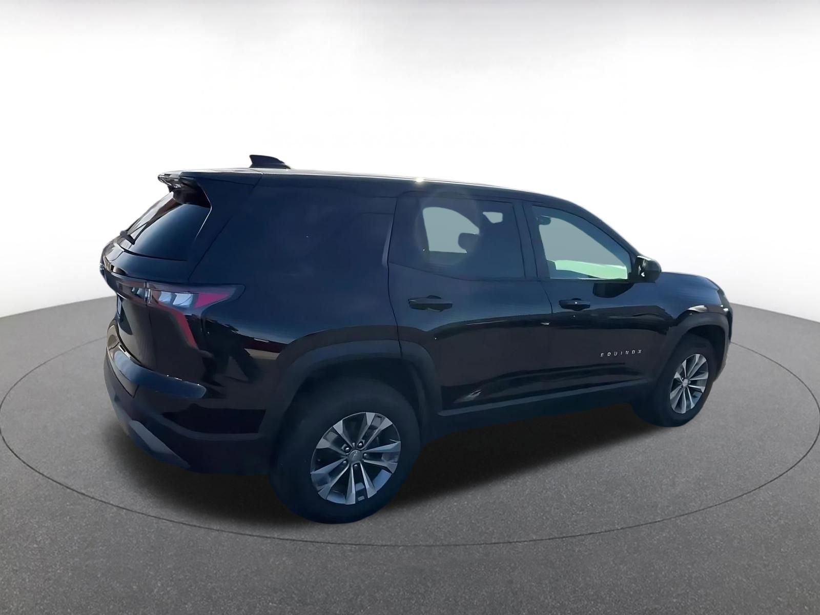 Thumbnail: 2025 Chevrolet Equinox - 15