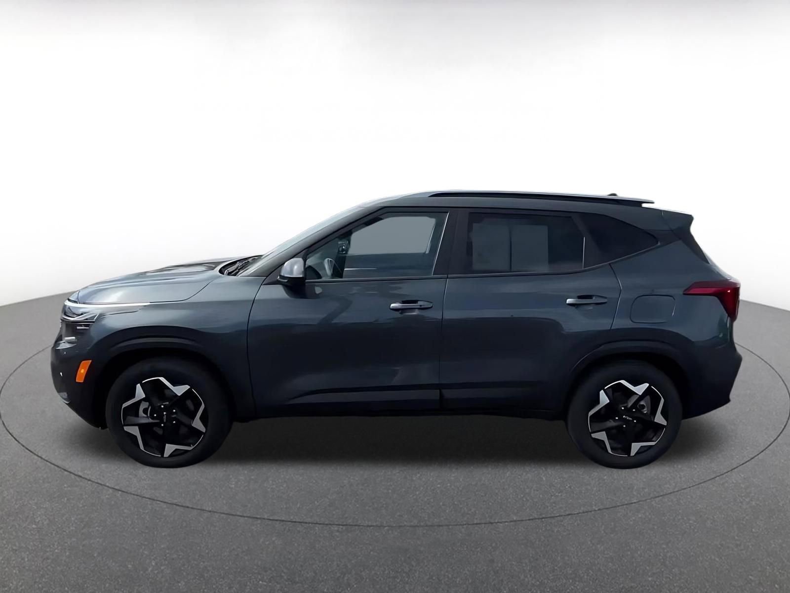 Thumbnail: 2025 Kia Seltos - 9