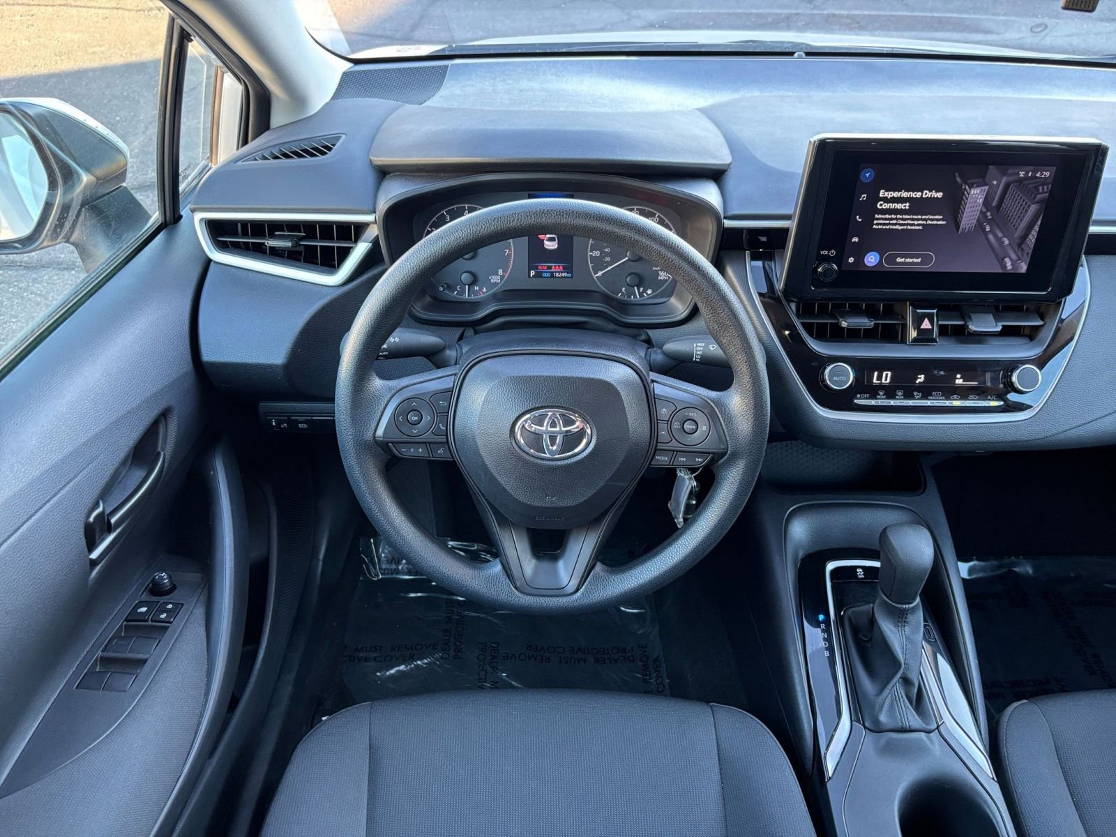 Thumbnail: 2025 Toyota Corolla - 32