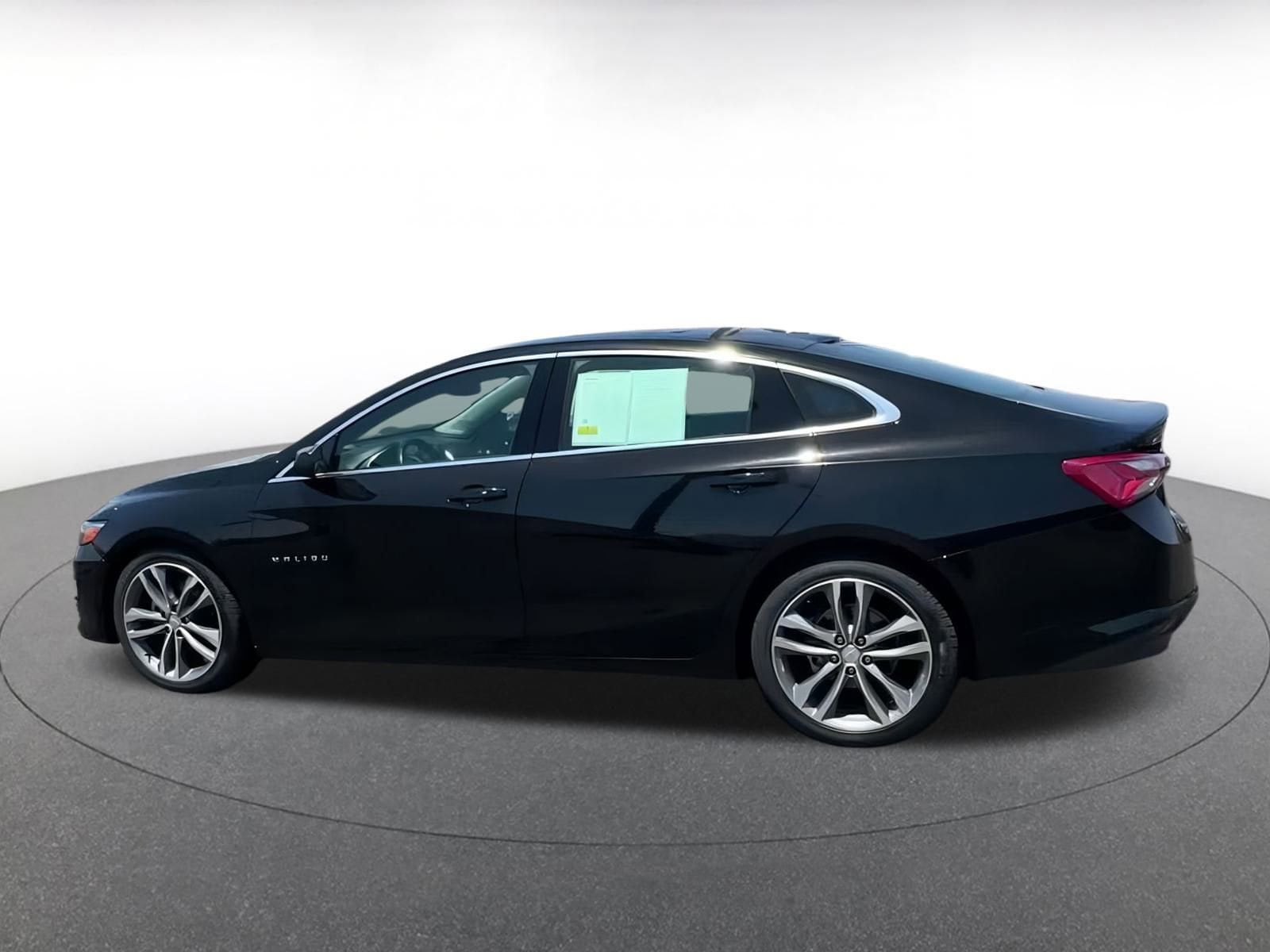 Thumbnail: 2024 Chevrolet Malibu - 10