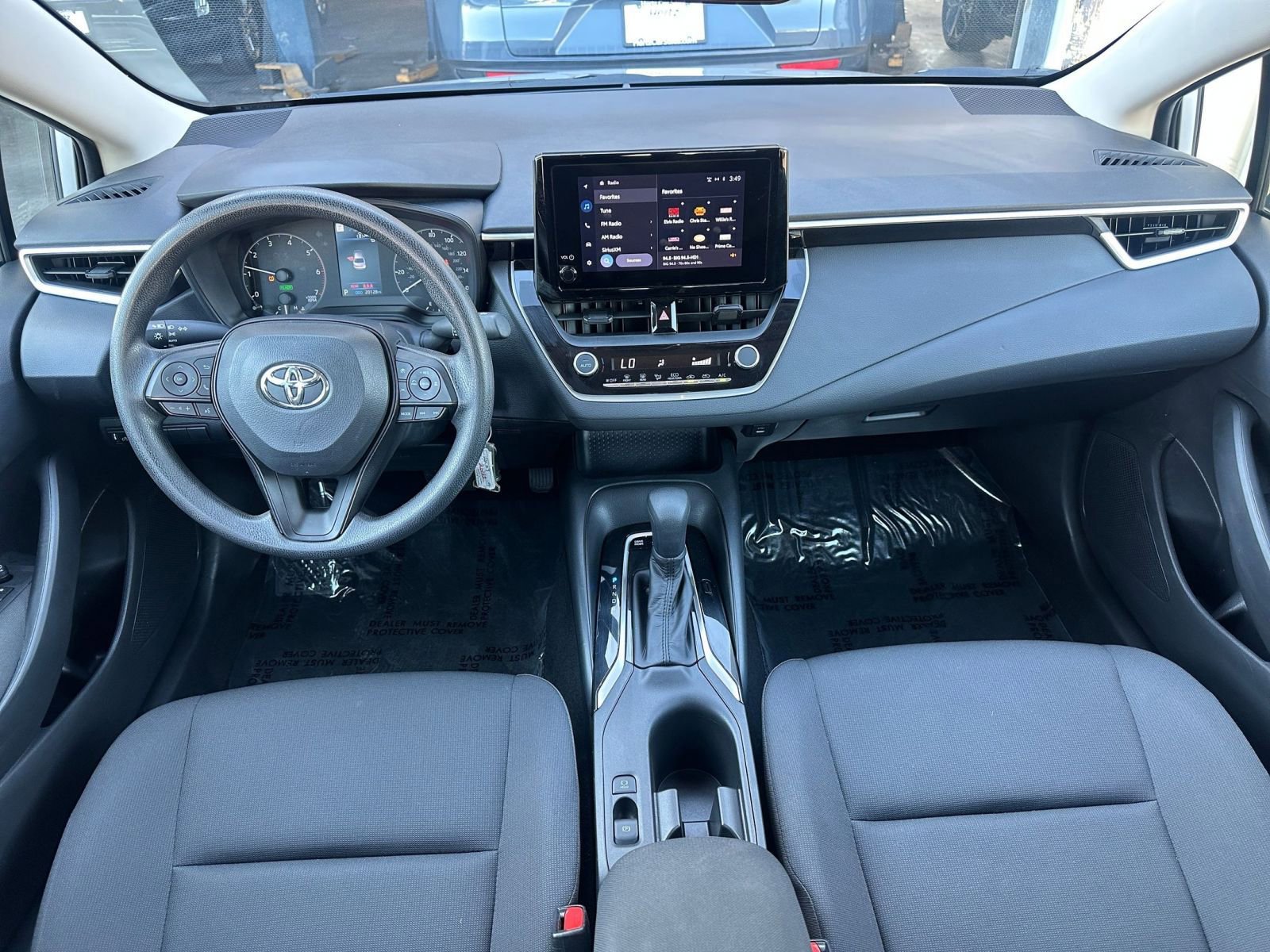 Thumbnail: 2025 Toyota Corolla - 31