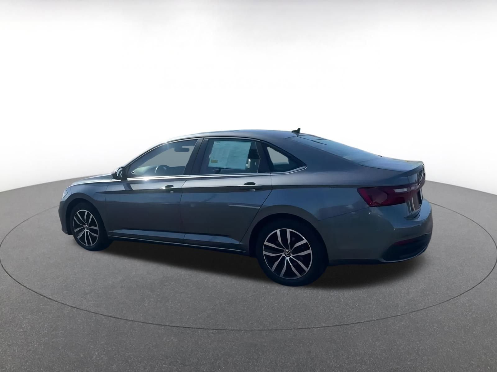 Thumbnail: 2025 Volkswagen Jetta - 14