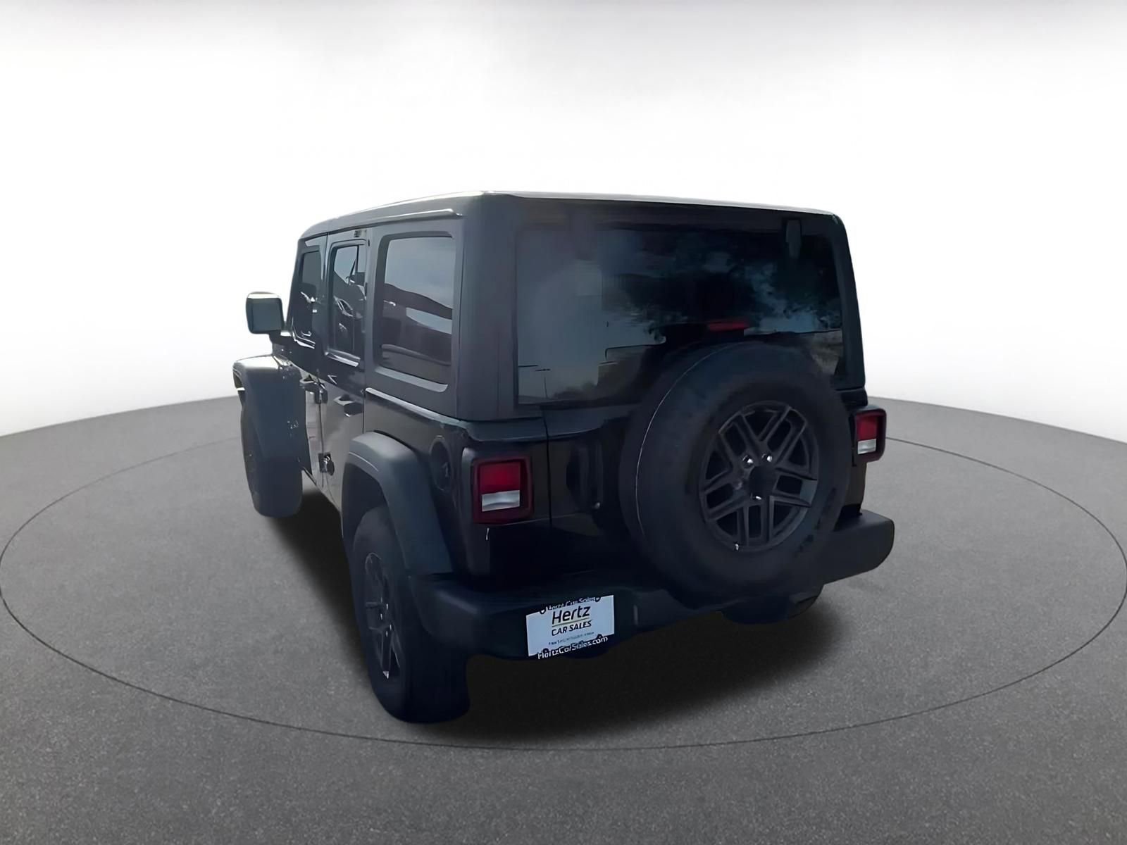 Thumbnail: 2025 Jeep Wrangler - 15